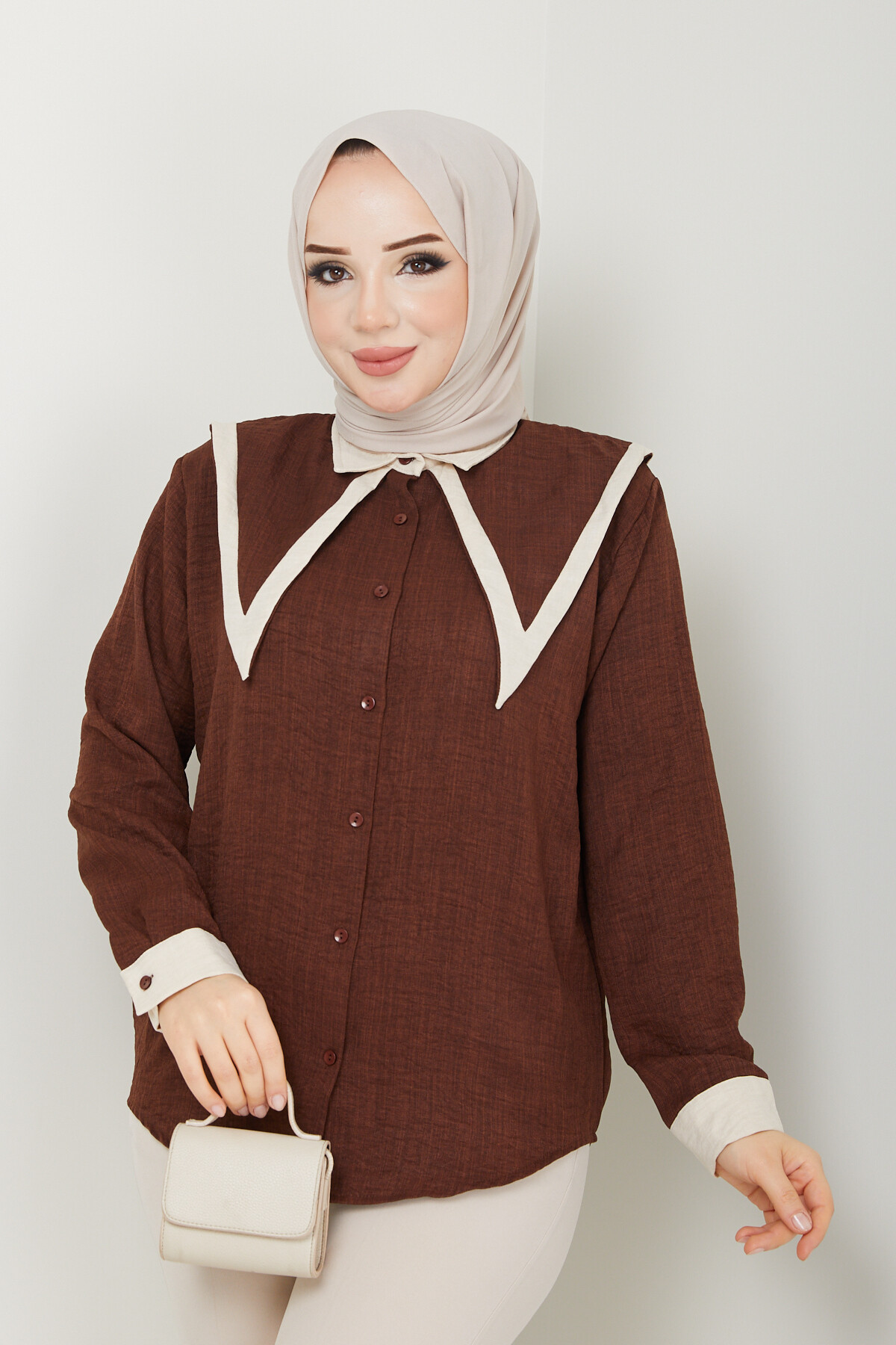 GARNİLİ BÜYÜK YAKA GÖMLEK-ACI KAHVE