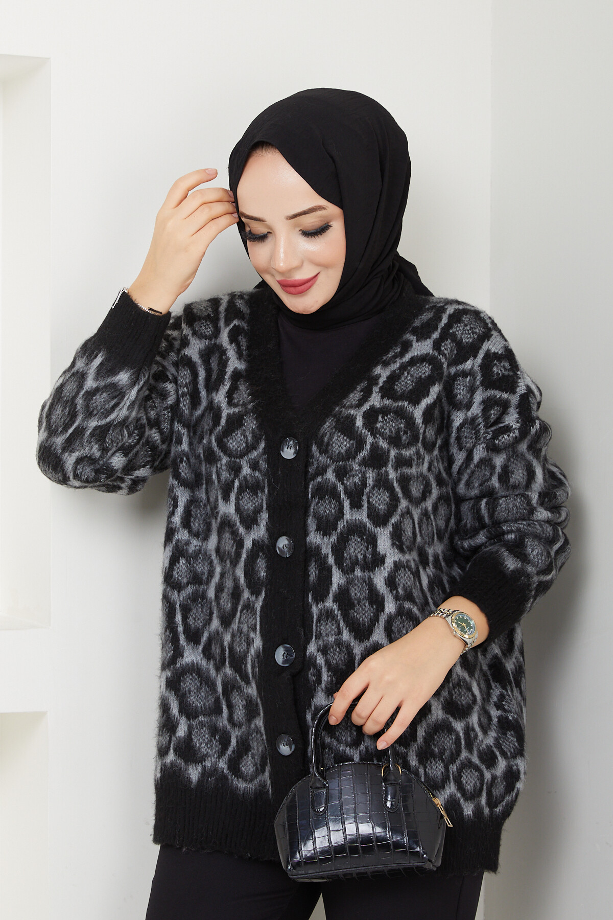 LEOPAR DESEN OVERSİZE HIRKA-SİYAH