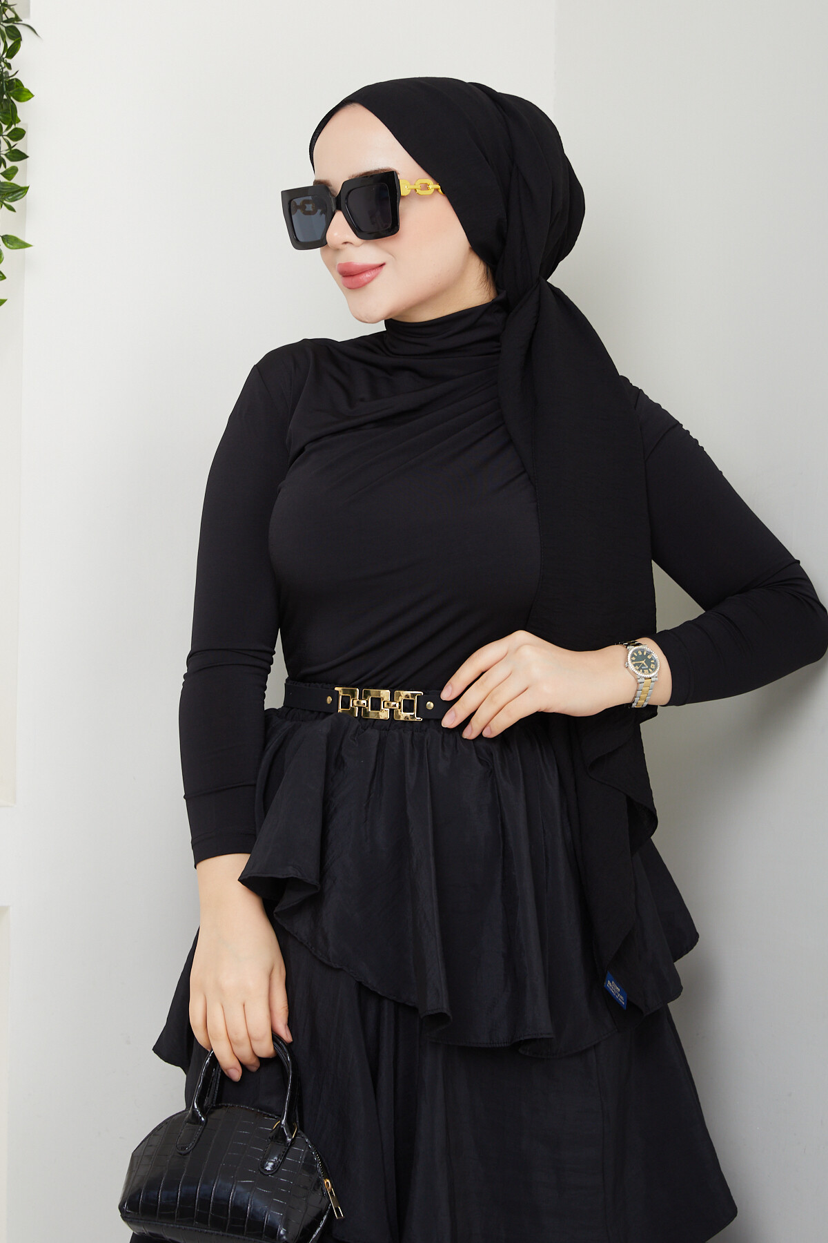 BÜZGÜLÜ BLUZ-SİYAH