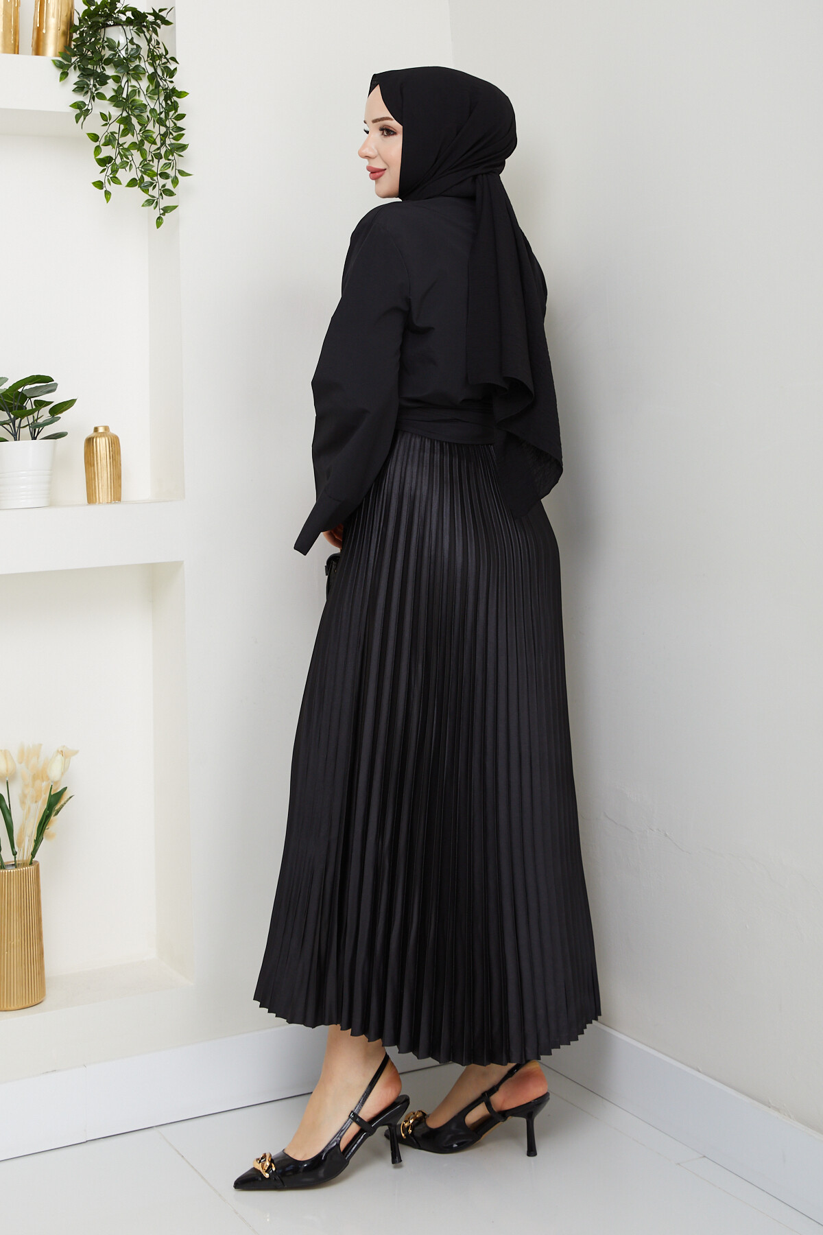 ÇAPRAZ BAĞLAMALI CROP ETEK KOMBİN-SİYAH