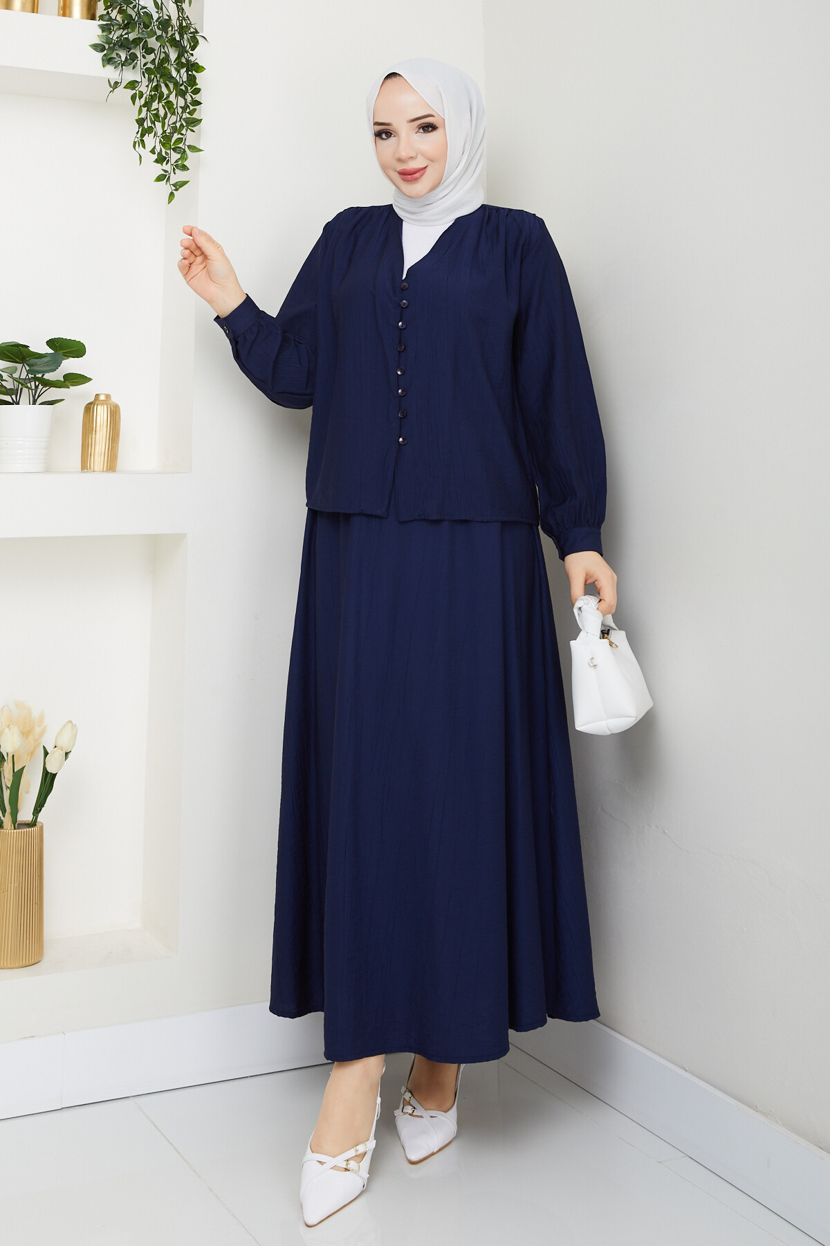 ÇİLEK DÜĞMELİ ETEKLİ TAKIM-LACİVERT