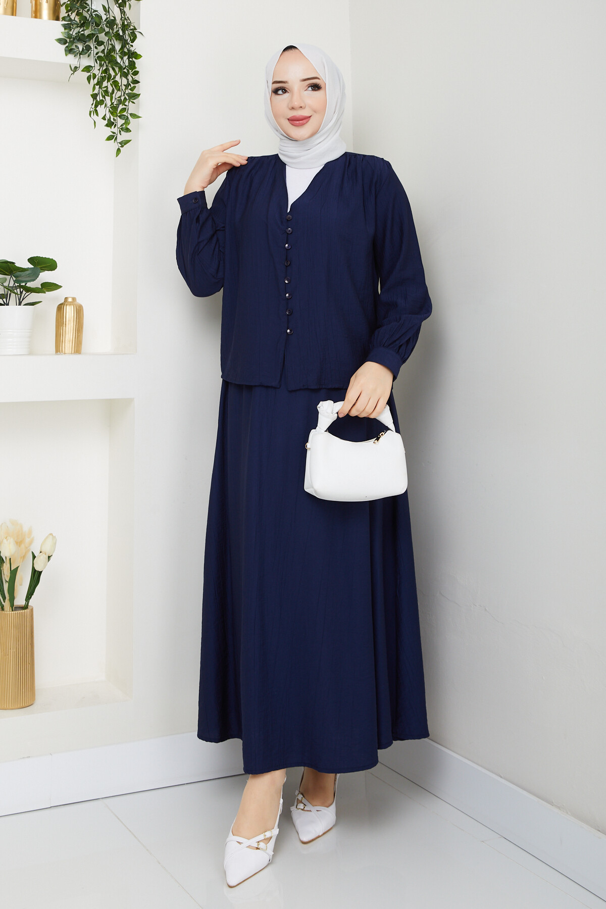 ÇİLEK DÜĞMELİ ETEKLİ TAKIM-LACİVERT