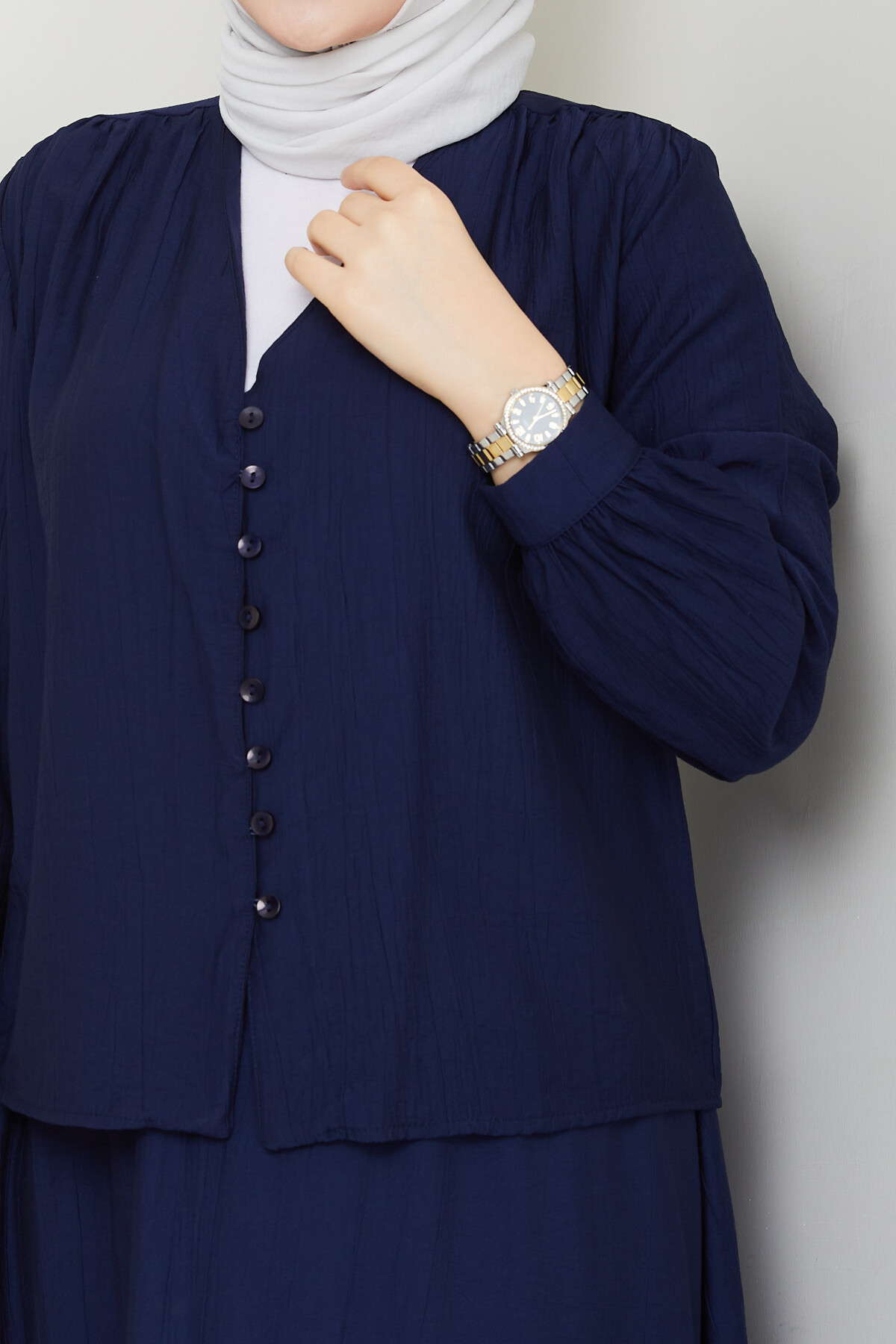 ÇİLEK DÜĞMELİ ETEKLİ TAKIM-LACİVERT