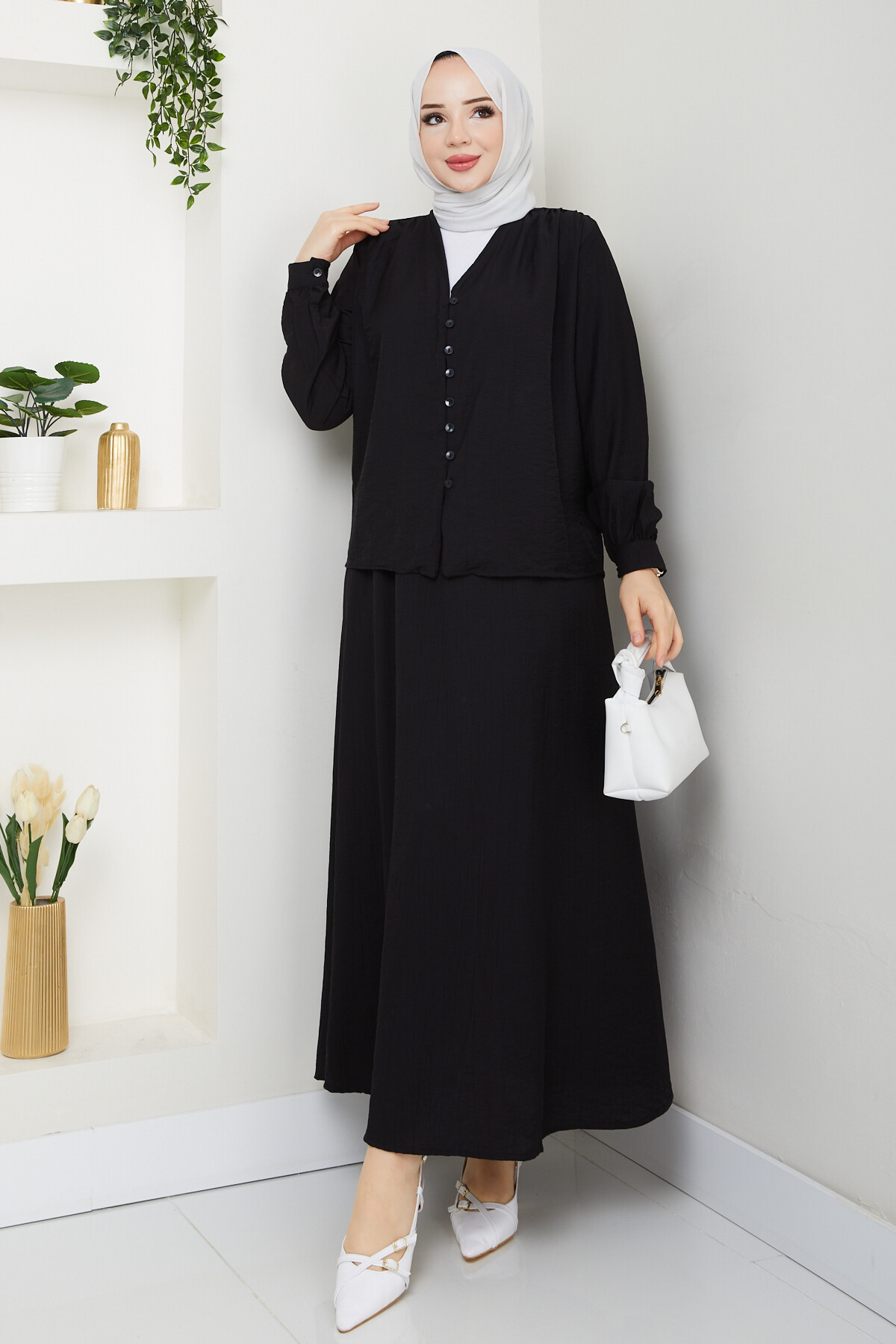 ÇİLEK DÜĞMELİ ETEKLİ TAKIM-SİYAH