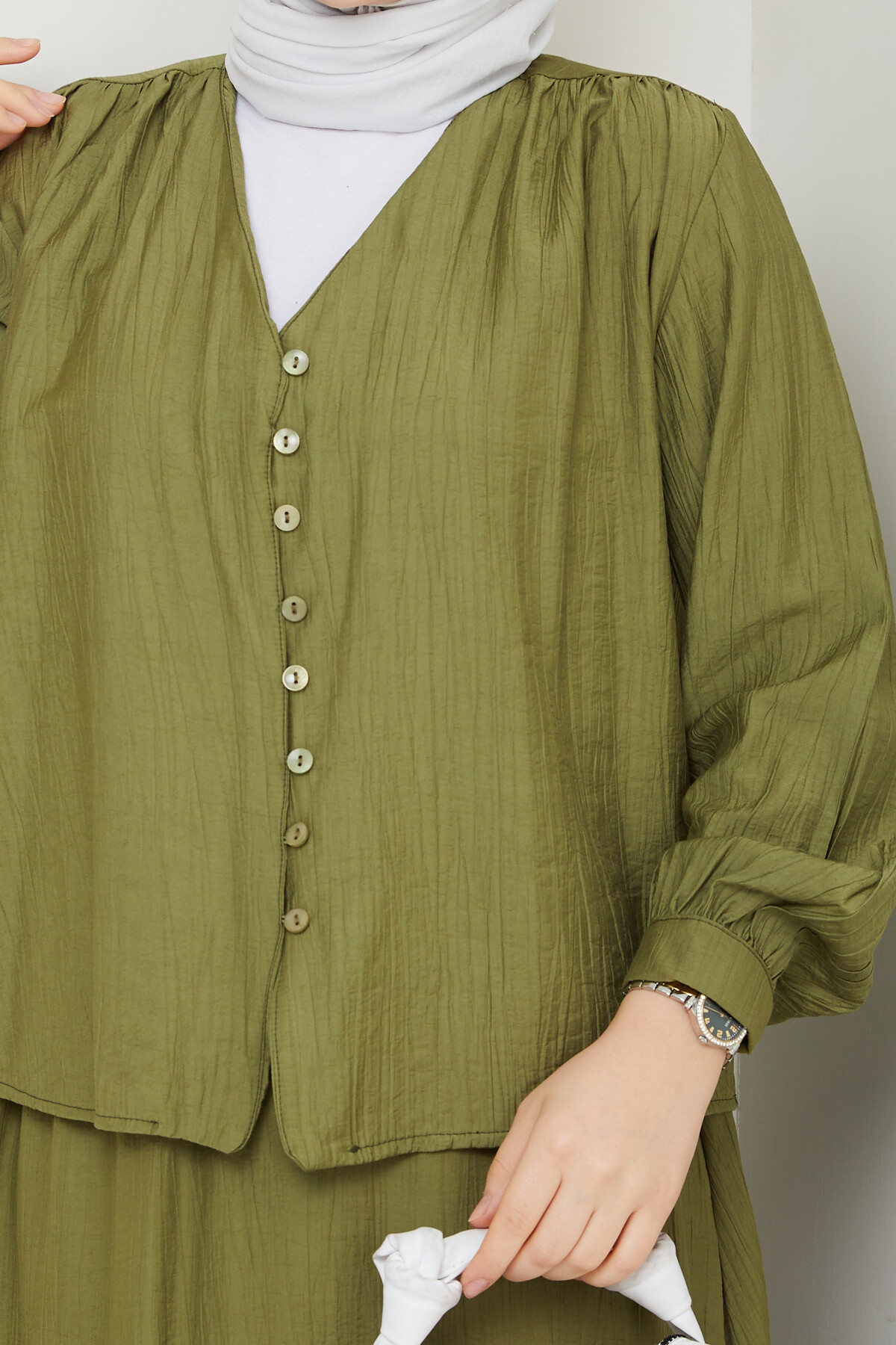 ÇİLEK DÜĞMELİ ETEKLİ TAKIM-YEŞİL