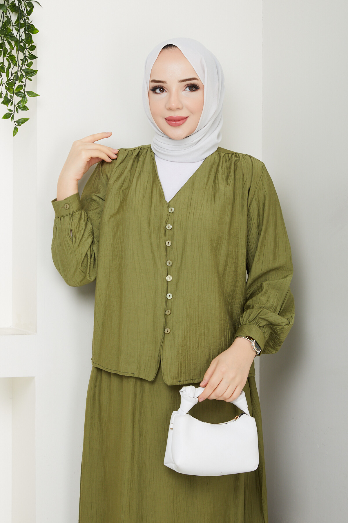 ÇİLEK DÜĞMELİ ETEKLİ TAKIM-YEŞİL