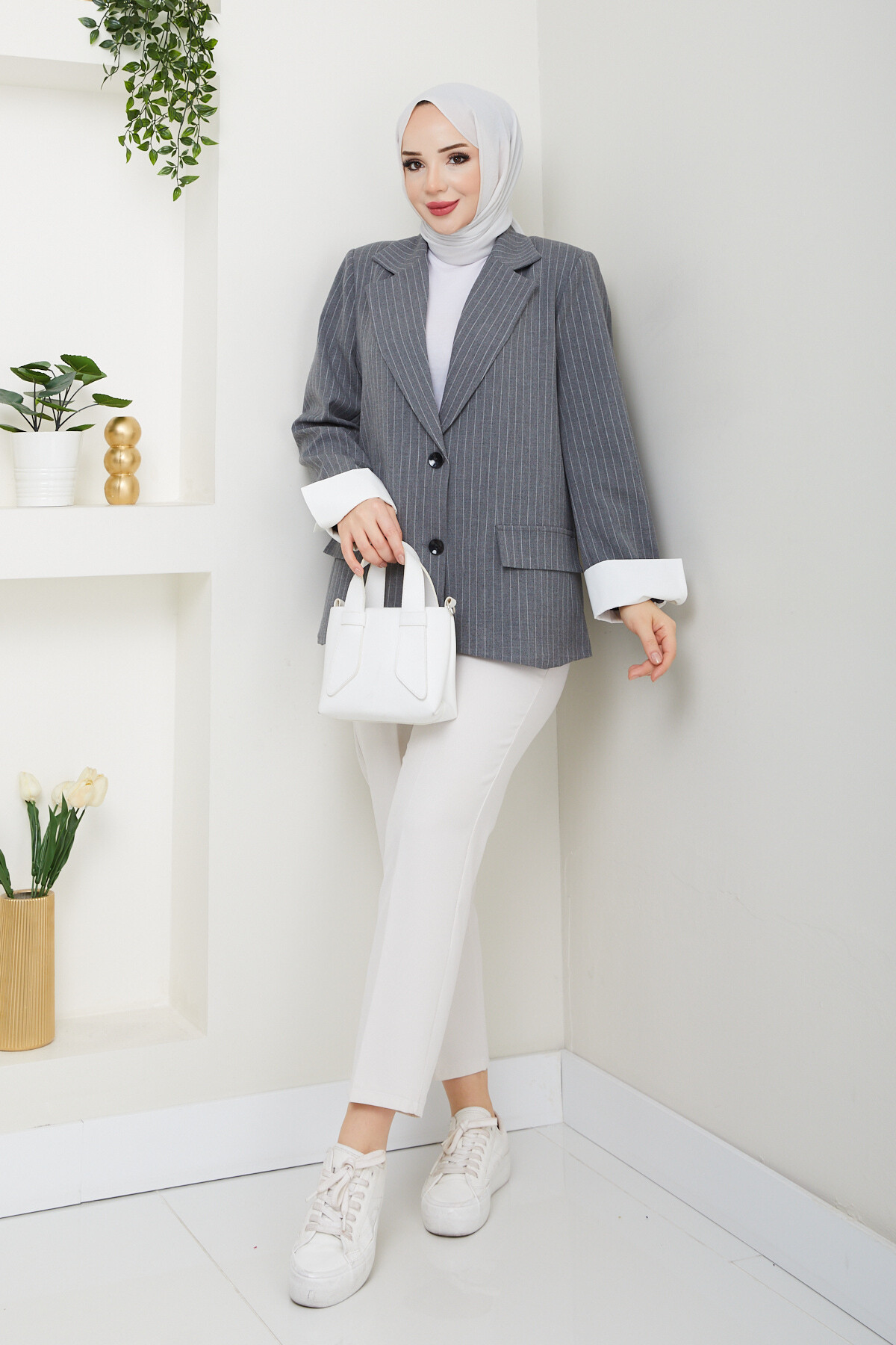 ÇİZGİLİ KOLLARI BEYAZ MANŞET CEKET - FÜME