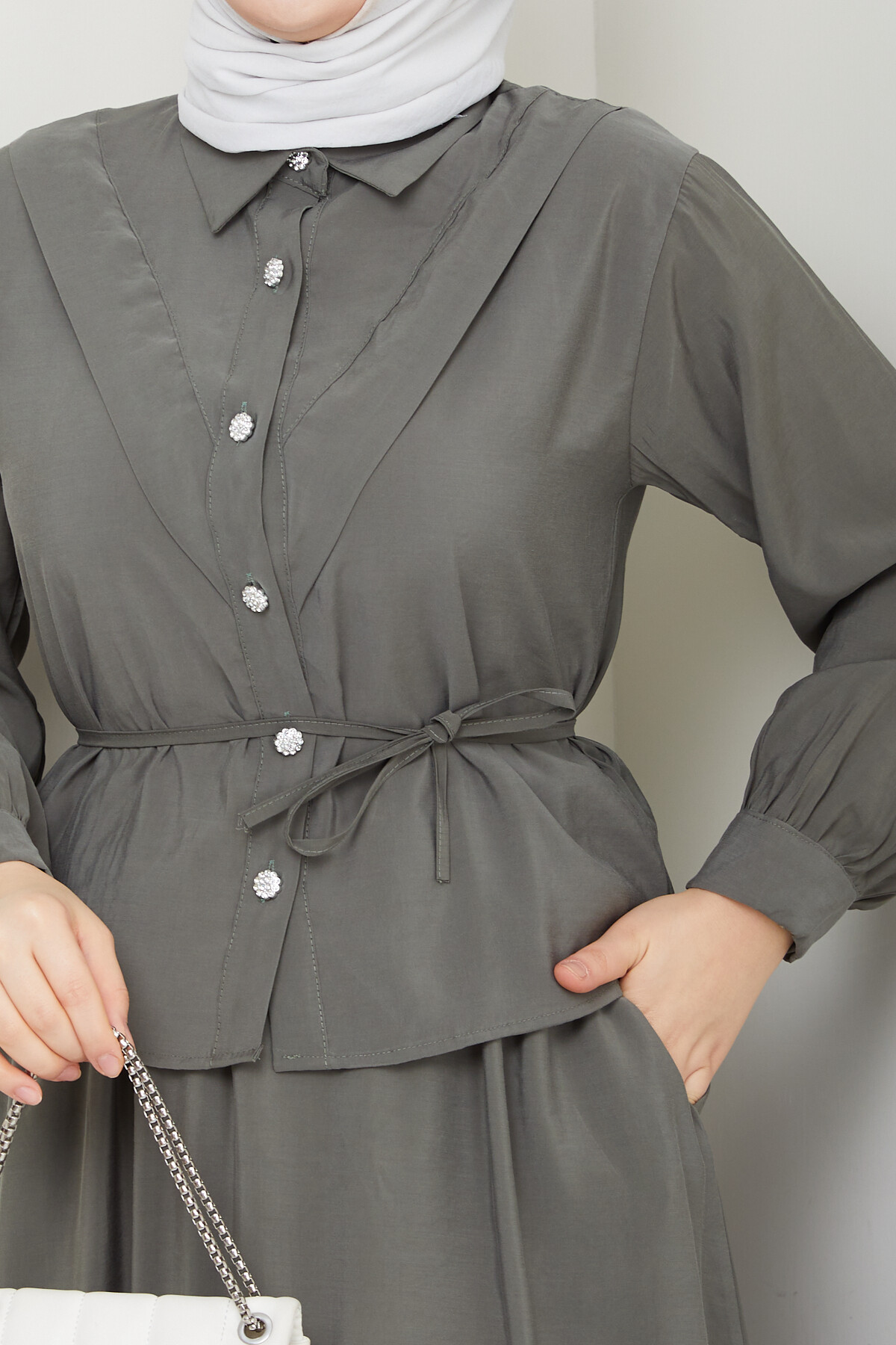 ELMAS DÜĞMELİ ETEKLİ TAKIM-HAKİ