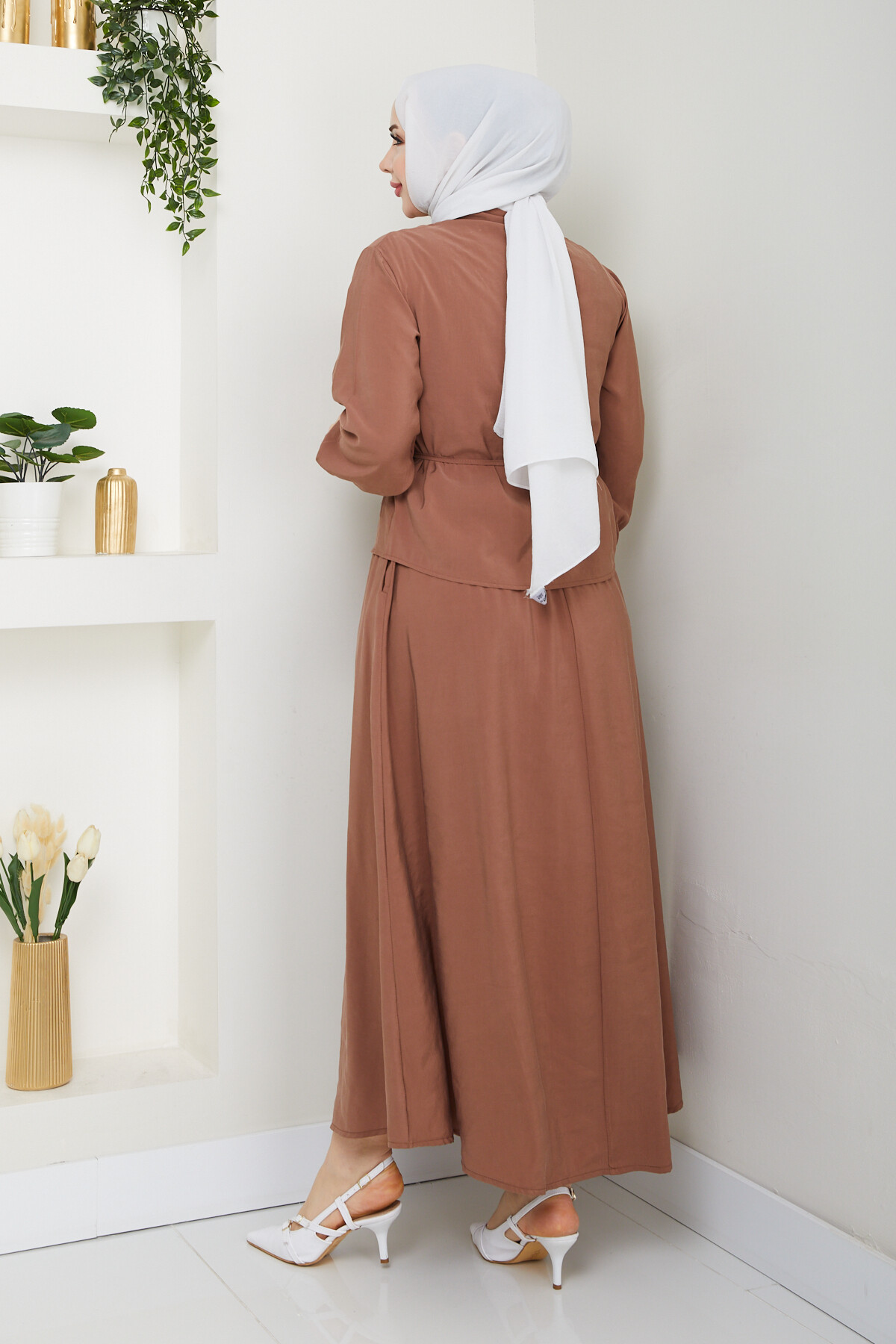 ELMAS DÜĞMELİ ETEKLİ TAKIM-KİREMİT