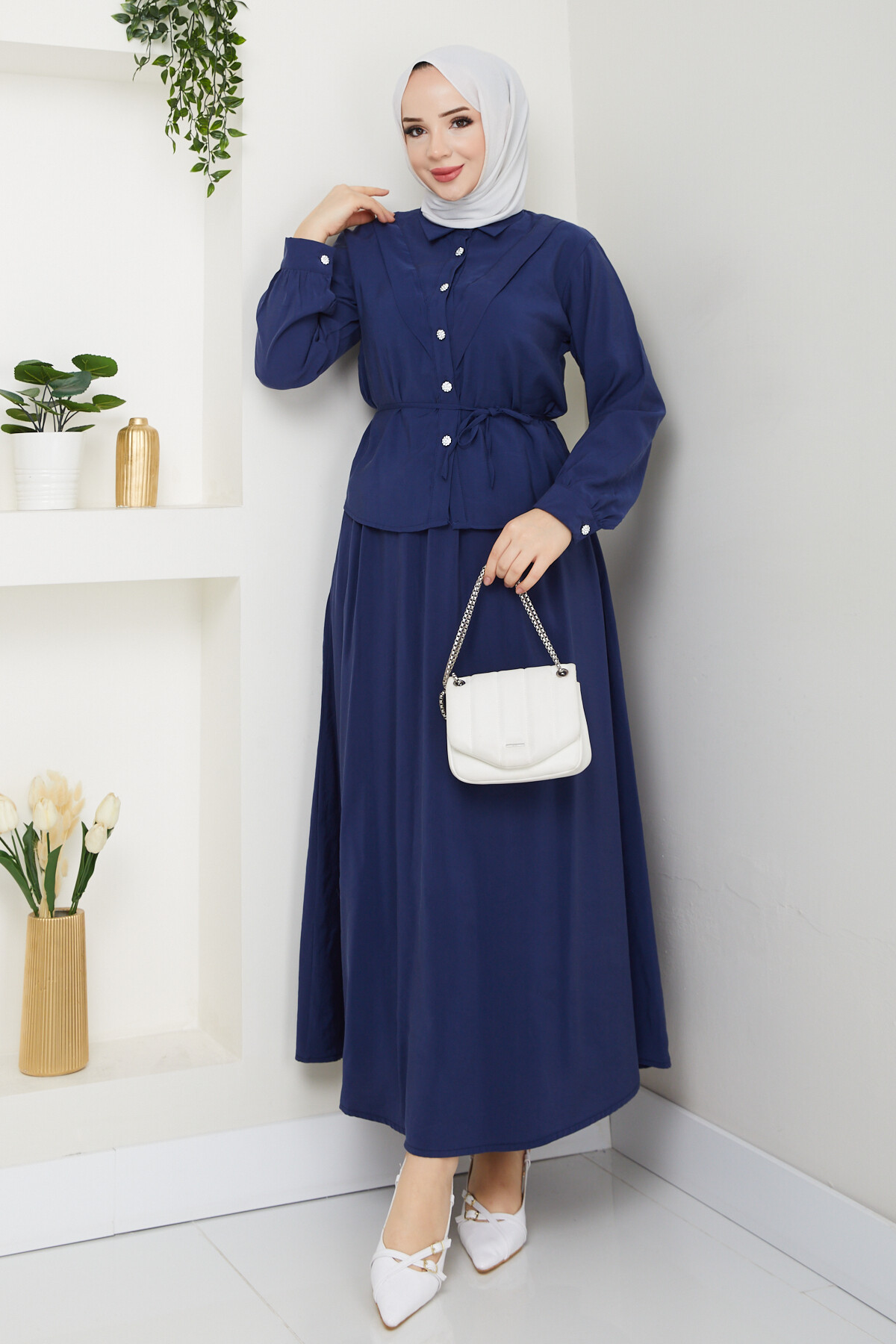 ELMAS DÜĞMELİ ETEKLİ TAKIM-LACİVERT