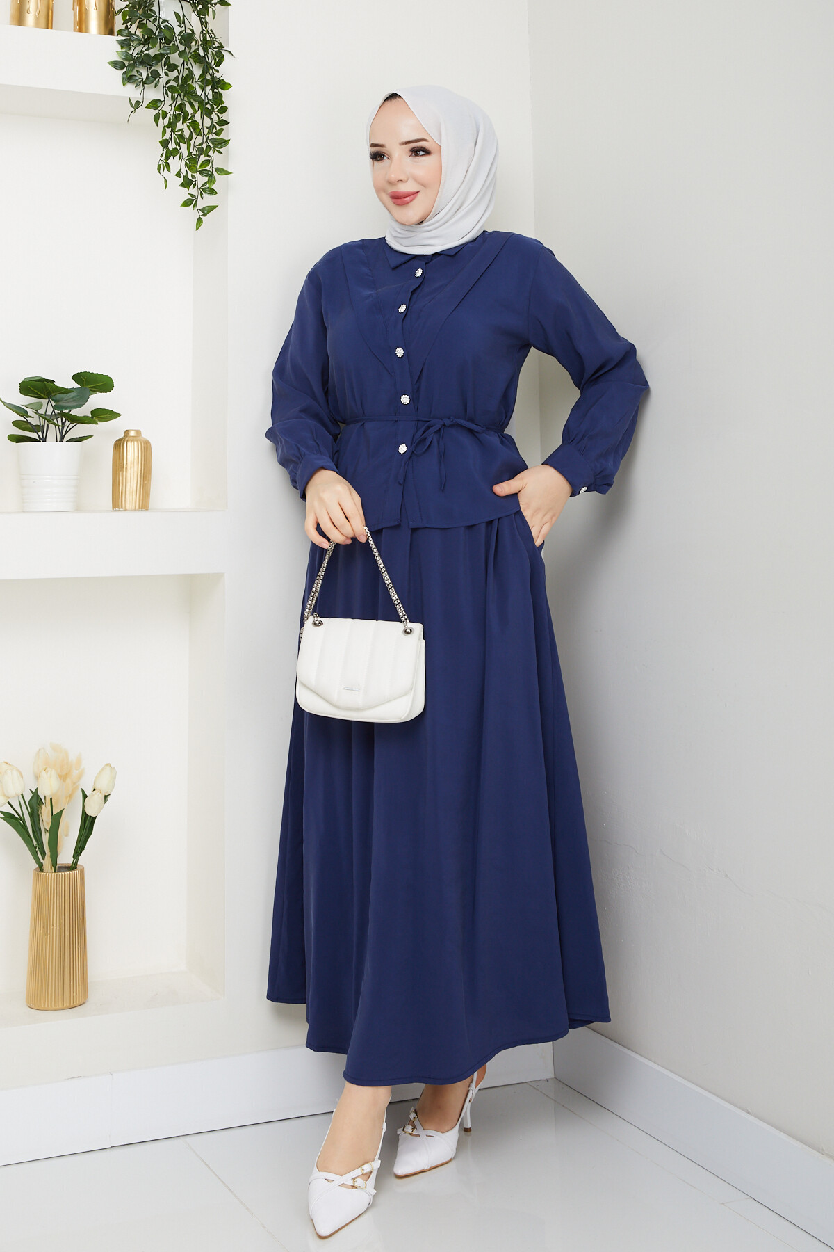 ELMAS DÜĞMELİ ETEKLİ TAKIM-LACİVERT