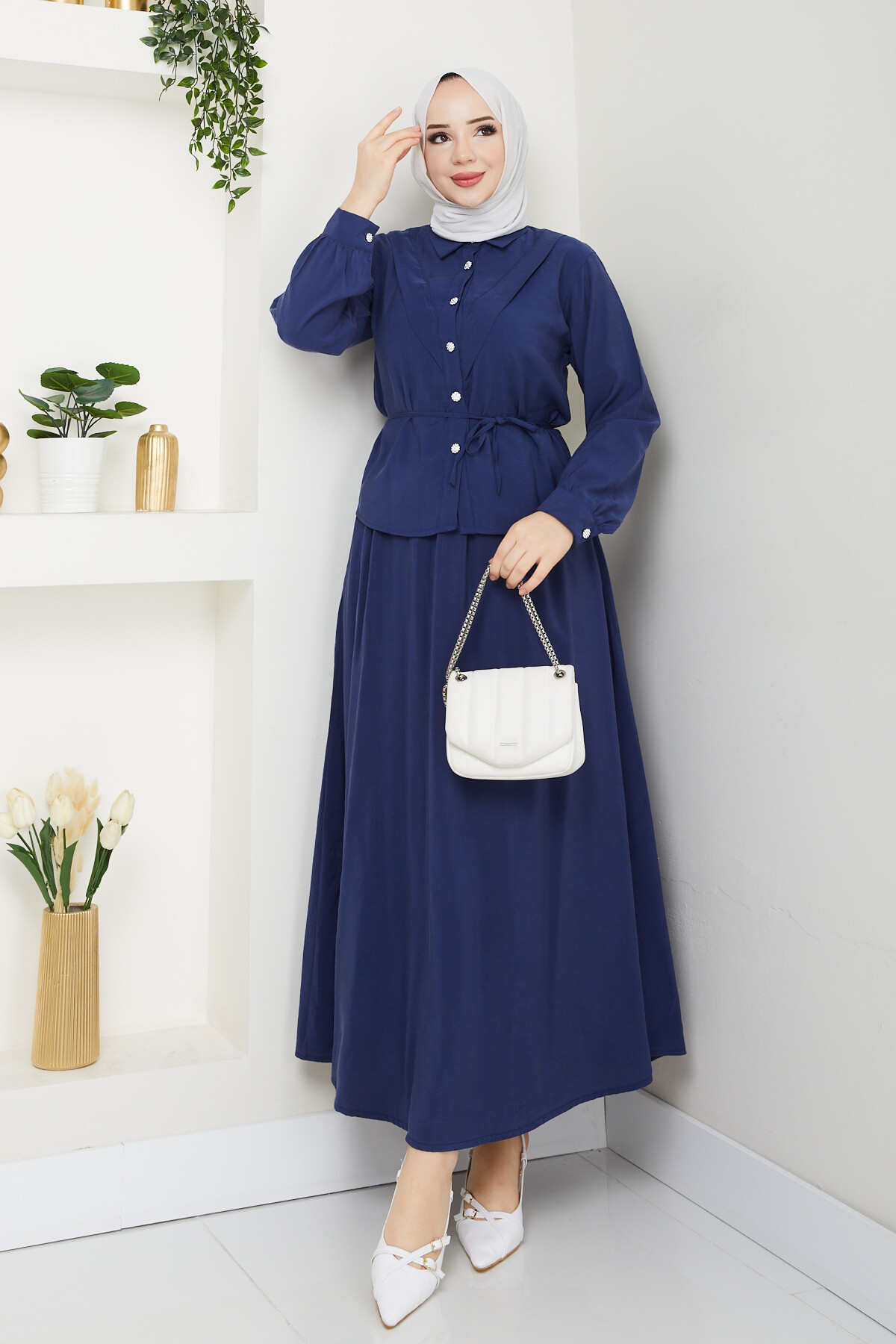 ELMAS DÜĞMELİ ETEKLİ TAKIM-LACİVERT