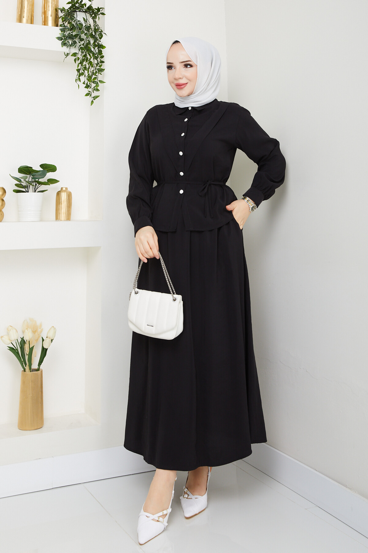 ELMAS DÜĞMELİ ETEKLİ TAKIM-SİYAH