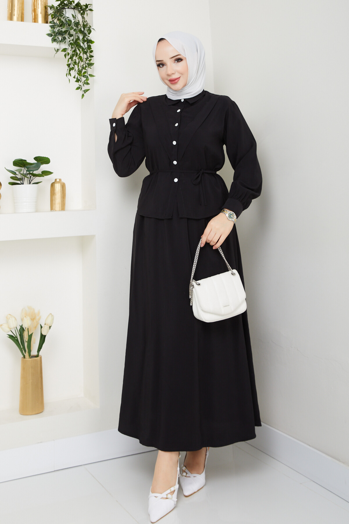 ELMAS DÜĞMELİ ETEKLİ TAKIM-SİYAH