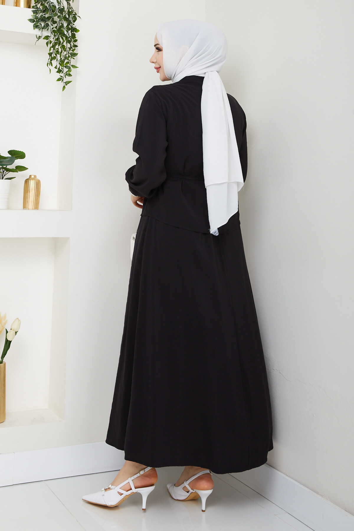 ELMAS DÜĞMELİ ETEKLİ TAKIM-SİYAH