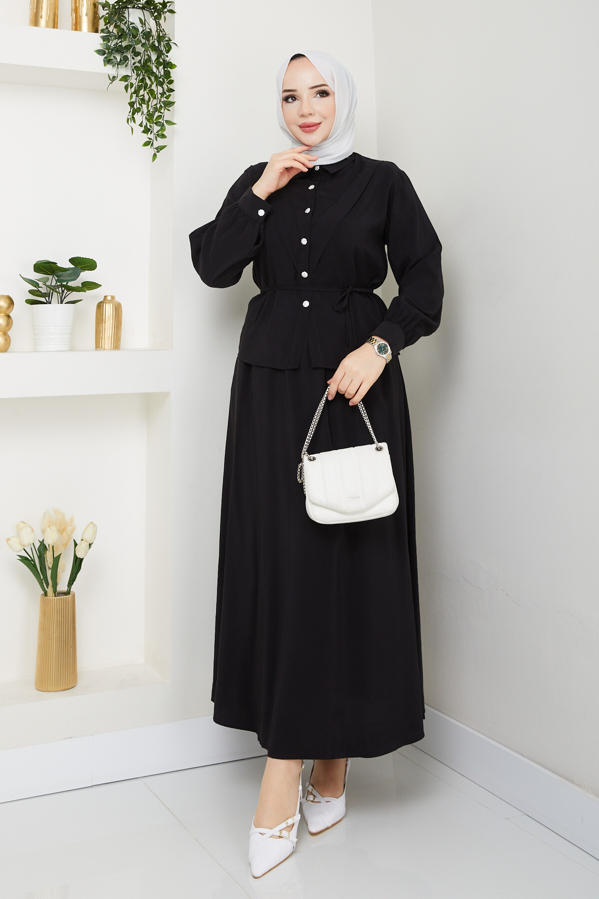 ELMAS DÜĞMELİ ETEKLİ TAKIM-SİYAH