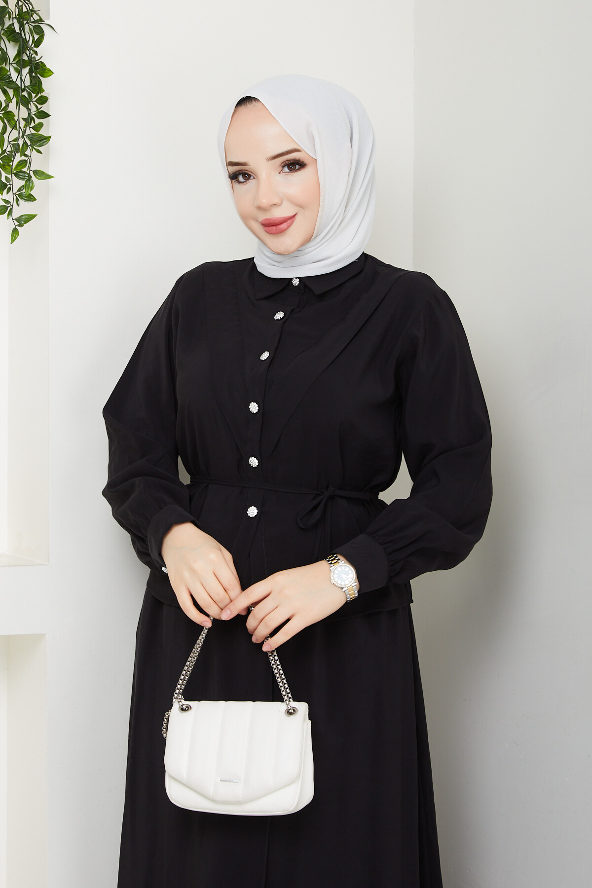 ELMAS DÜĞMELİ ETEKLİ TAKIM-SİYAH