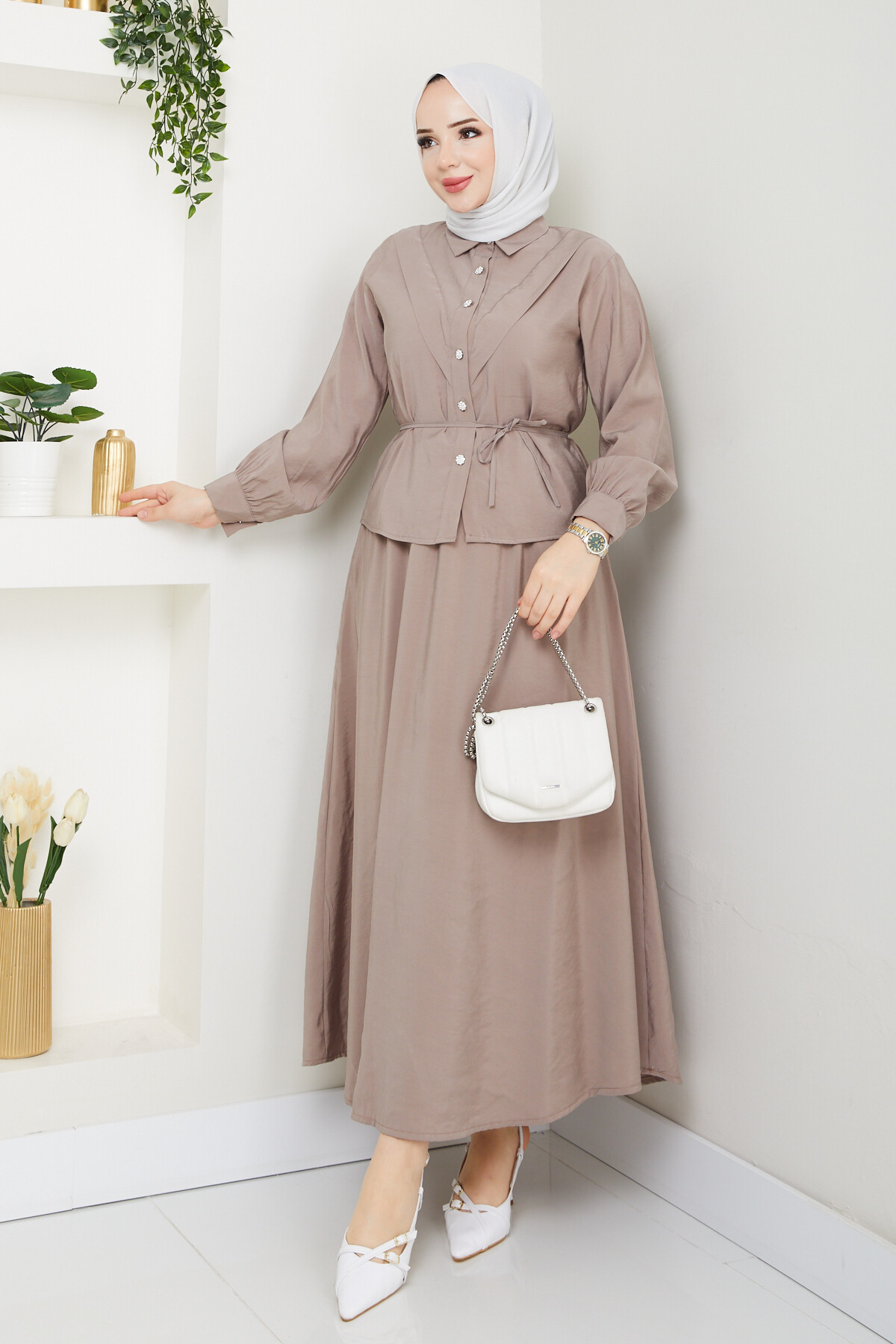 ELMAS DÜĞMELİ ETEKLİ TAKIM-VİZON