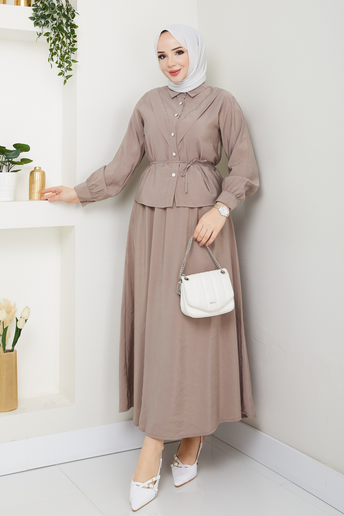 ELMAS DÜĞMELİ ETEKLİ TAKIM-VİZON