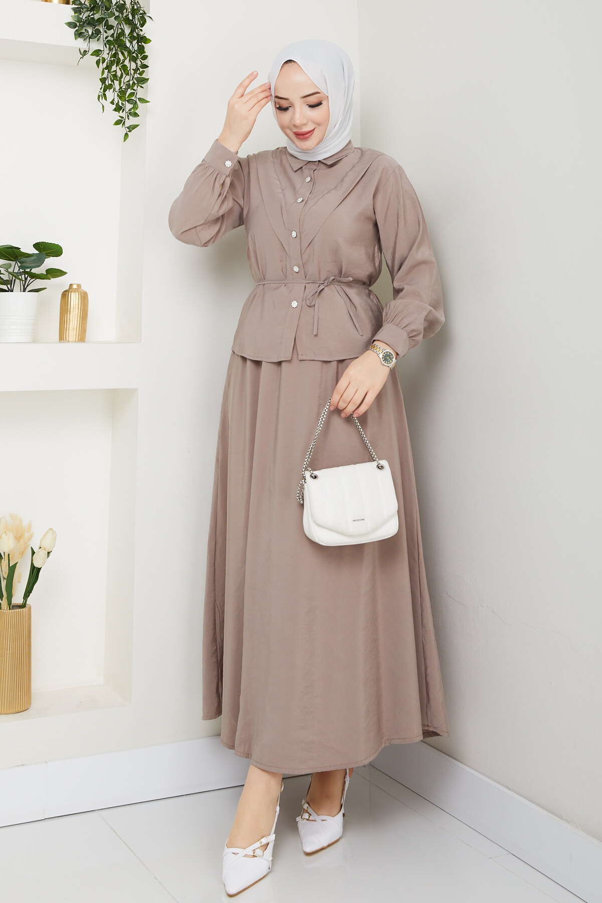 ELMAS DÜĞMELİ ETEKLİ TAKIM-VİZON