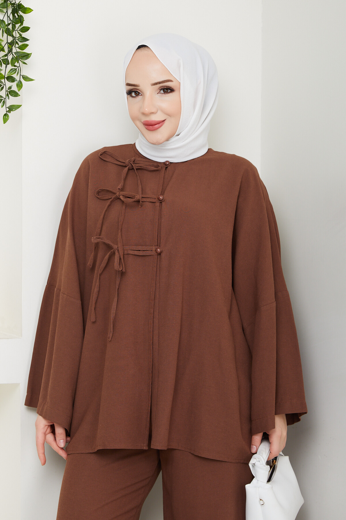 BAĞCIK VE DÜĞME DETAY KETEN TAKIM - ACI KAHVE