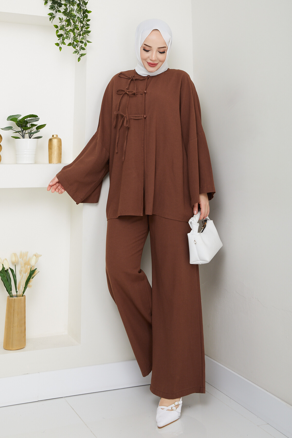 BAĞCIK VE DÜĞME DETAY KETEN TAKIM - ACI KAHVE