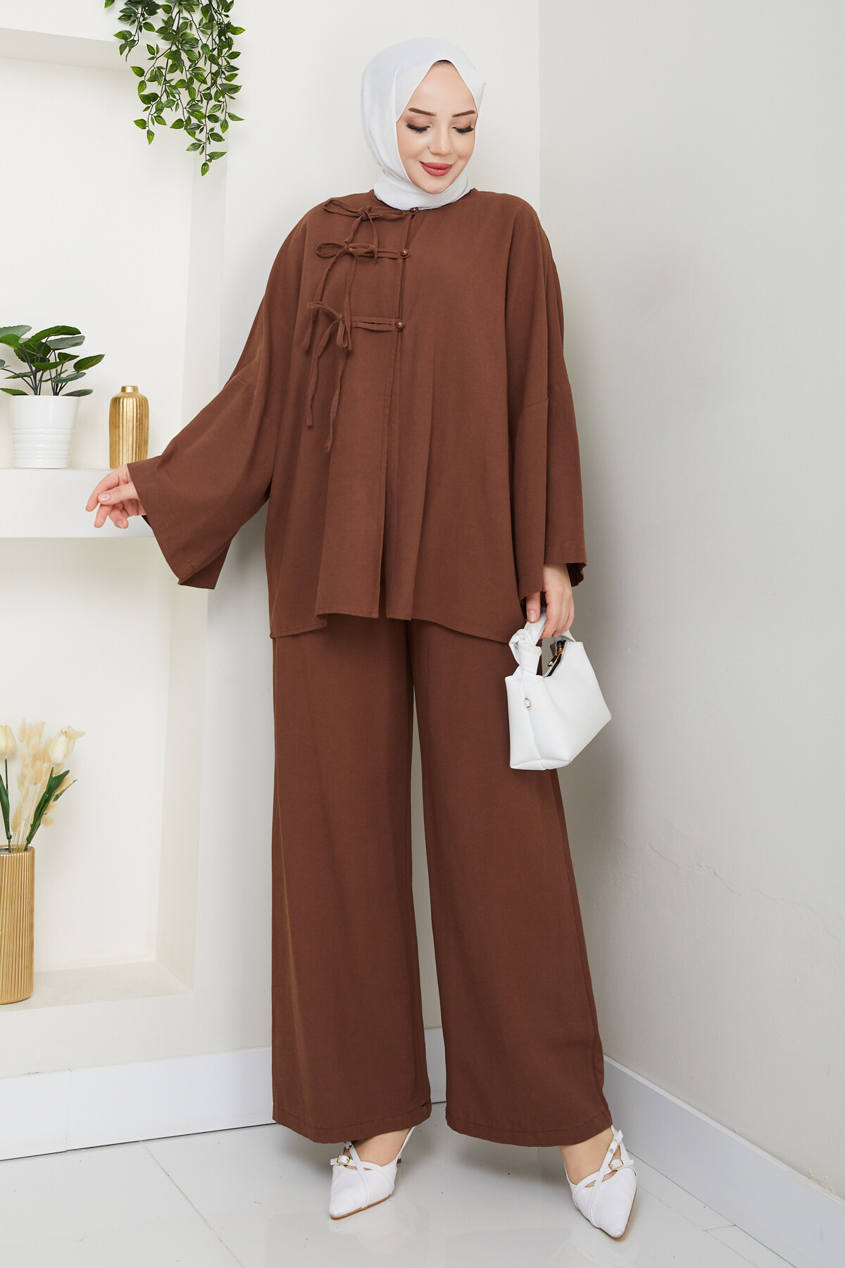 BAĞCIK VE DÜĞME DETAY KETEN TAKIM - ACI KAHVE