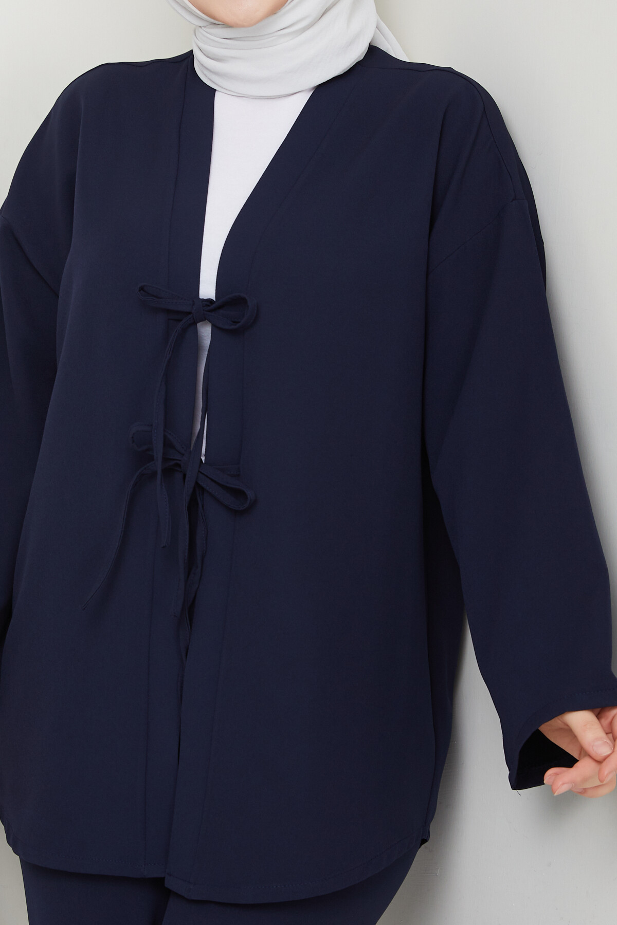 İKİ BAĞCIKLI PANTOLONLU TAKIM-LACİVERT