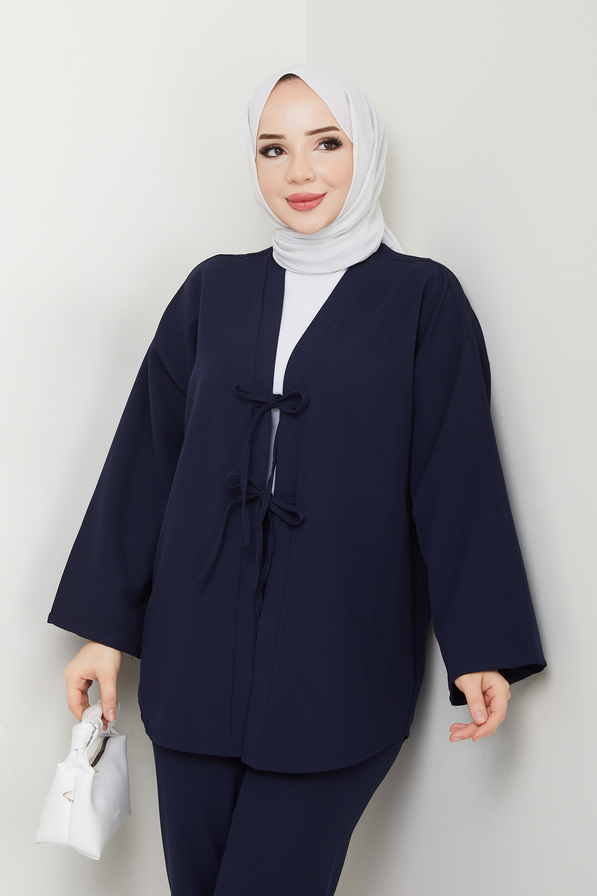 İKİ BAĞCIKLI PANTOLONLU TAKIM-LACİVERT