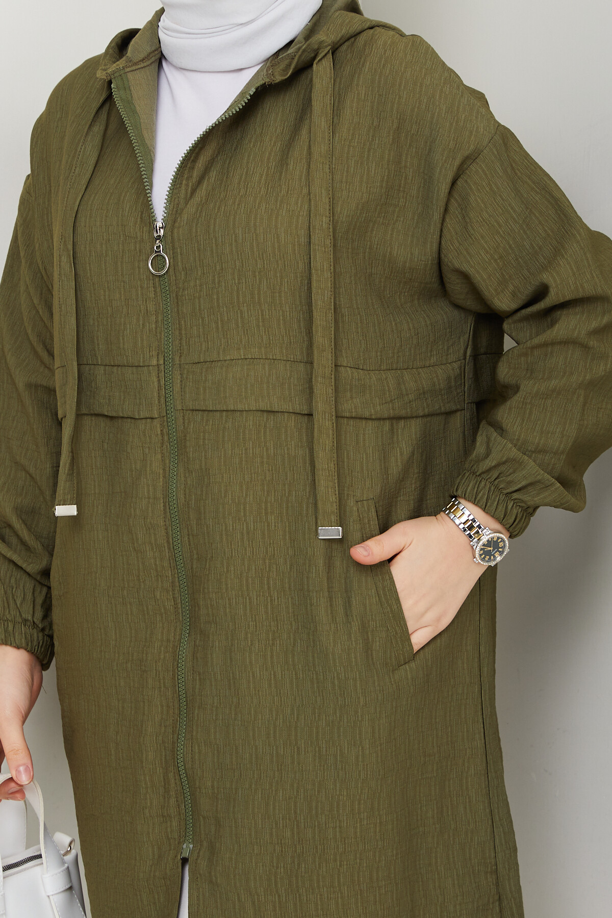 KAPŞONLU FERMUARLI KAP-HAKİ