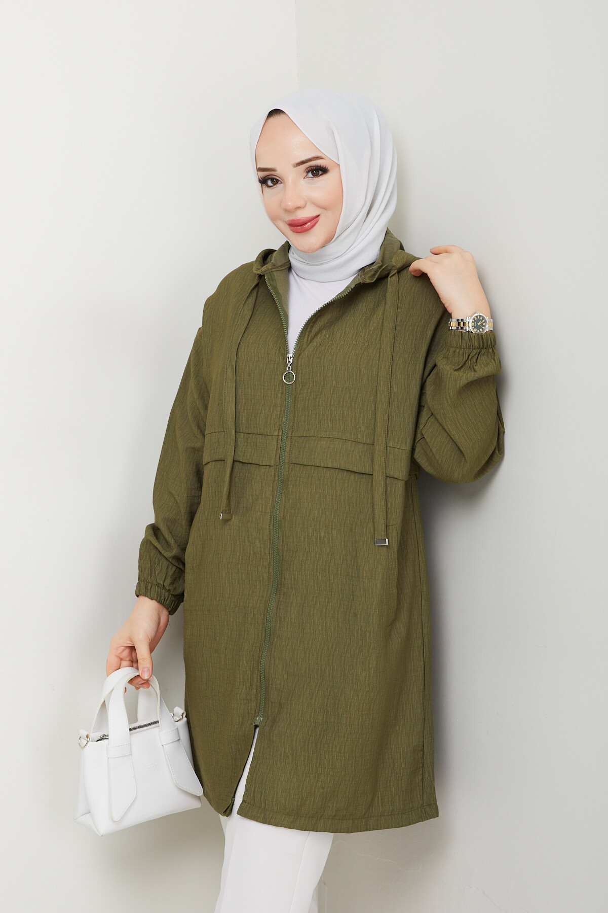 KAPŞONLU FERMUARLI KAP-HAKİ