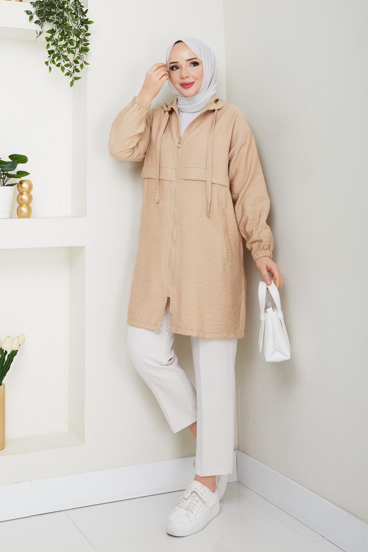 KAPŞONLU FERMUARLI KAP-KREM