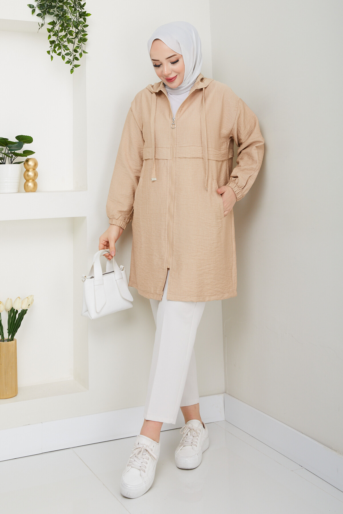 KAPŞONLU FERMUARLI KAP-KREM