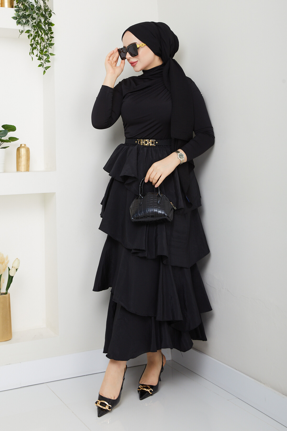 KAT KAT ETEK BÜZGÜLÜ BLUZ KOMBİN-SİYAH