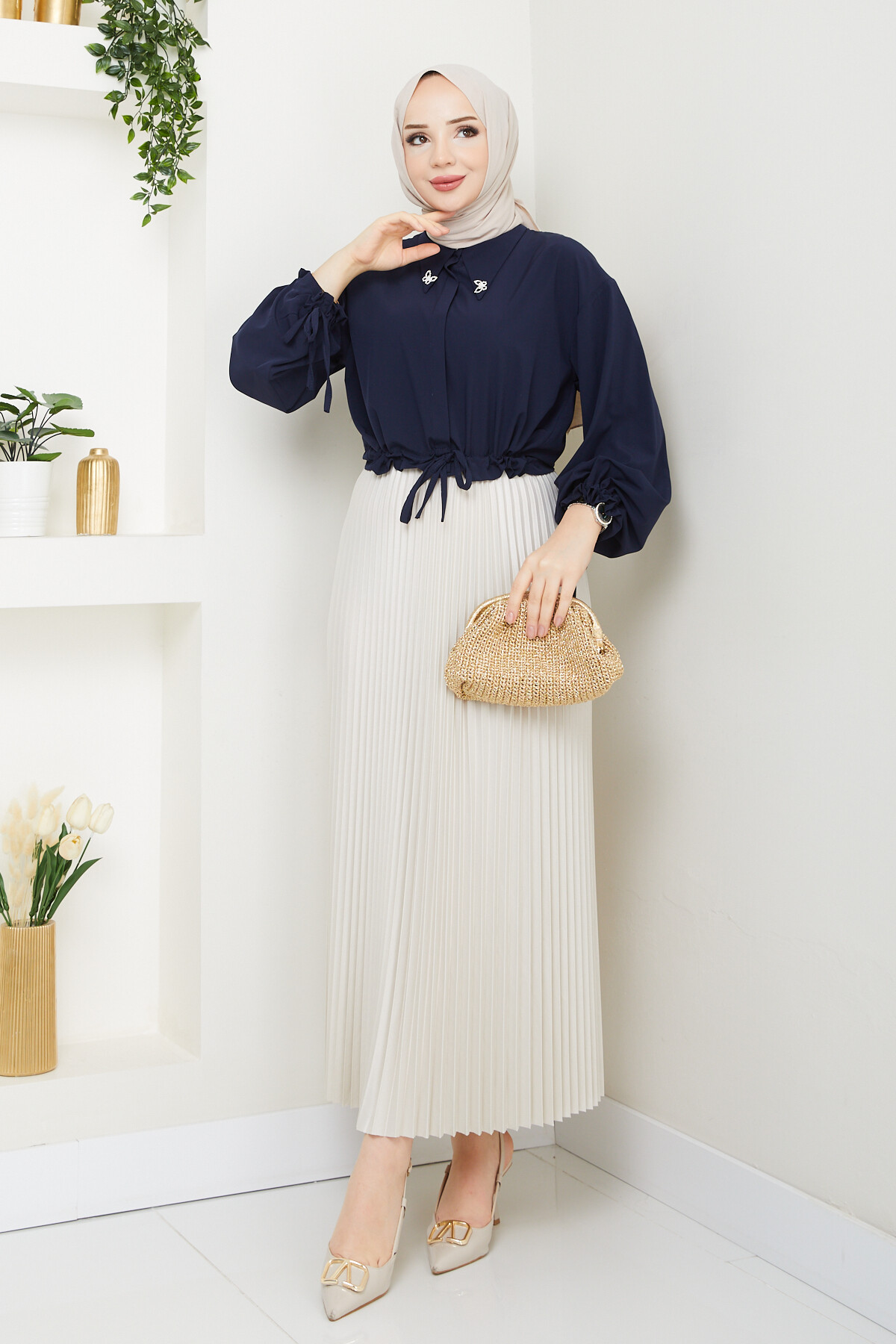 KELEBEK BROŞ BLUZ ETEK KOMBİN - LACİVERT