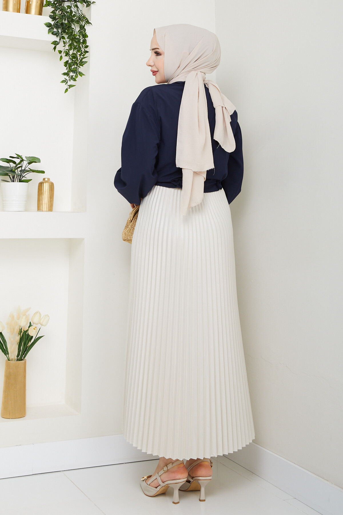 KELEBEK BROŞ BLUZ ETEK KOMBİN - LACİVERT