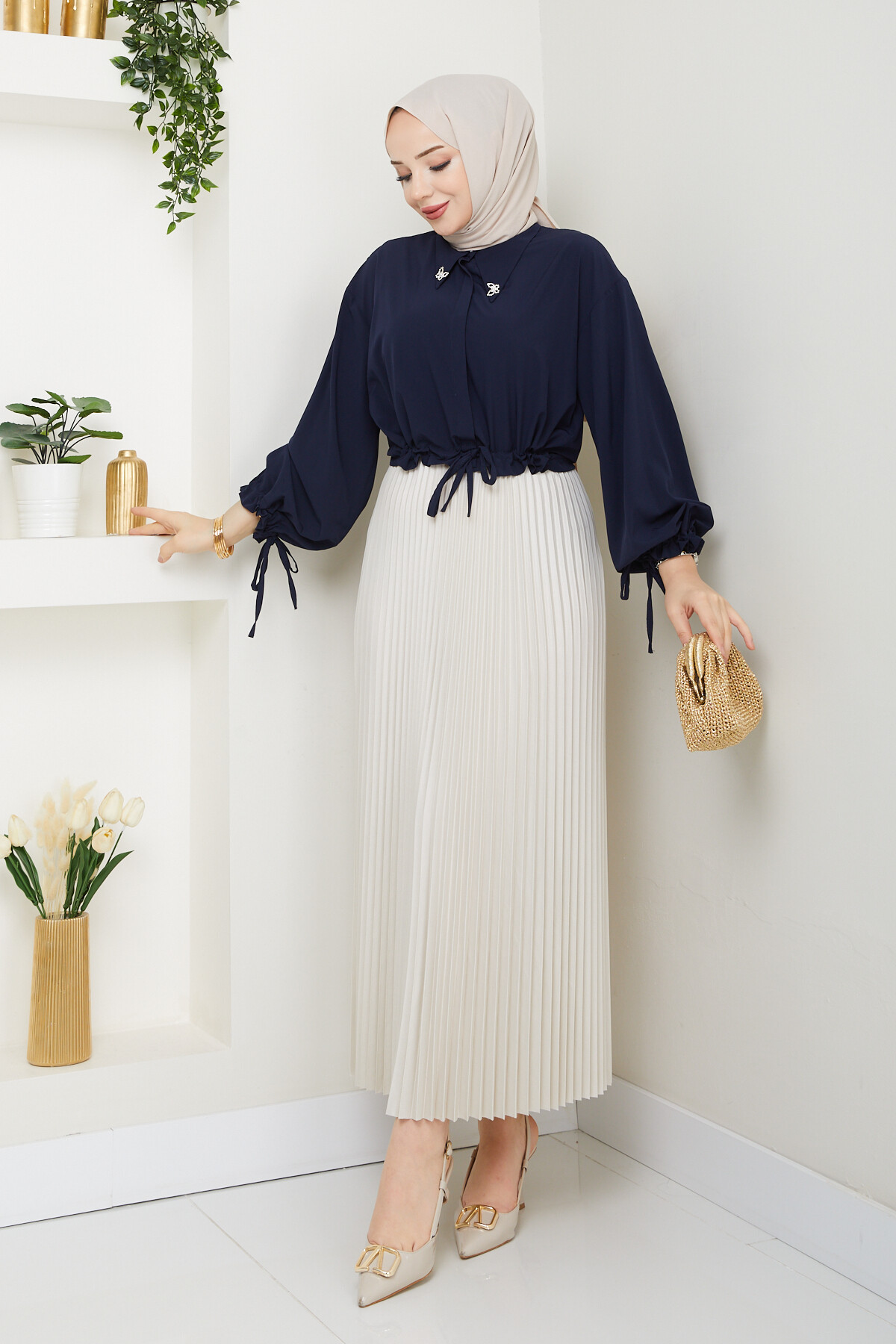 KELEBEK BROŞ BLUZ ETEK KOMBİN - LACİVERT