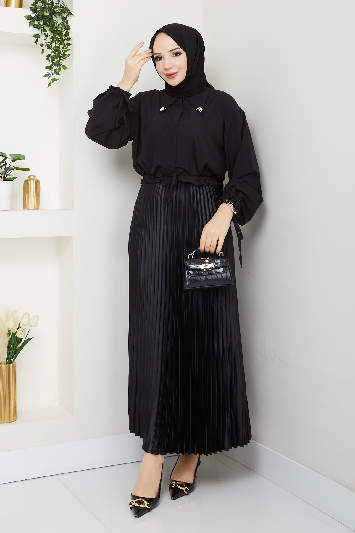 KELEBEK BROŞ BLUZ ETEK KOMBİN - SİYAH