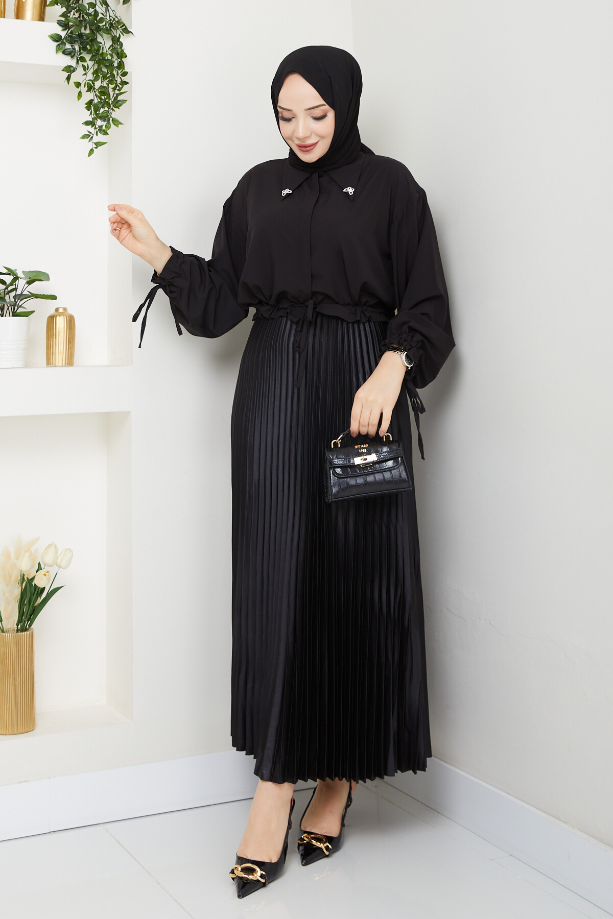 KELEBEK BROŞ BLUZ ETEK KOMBİN - SİYAH