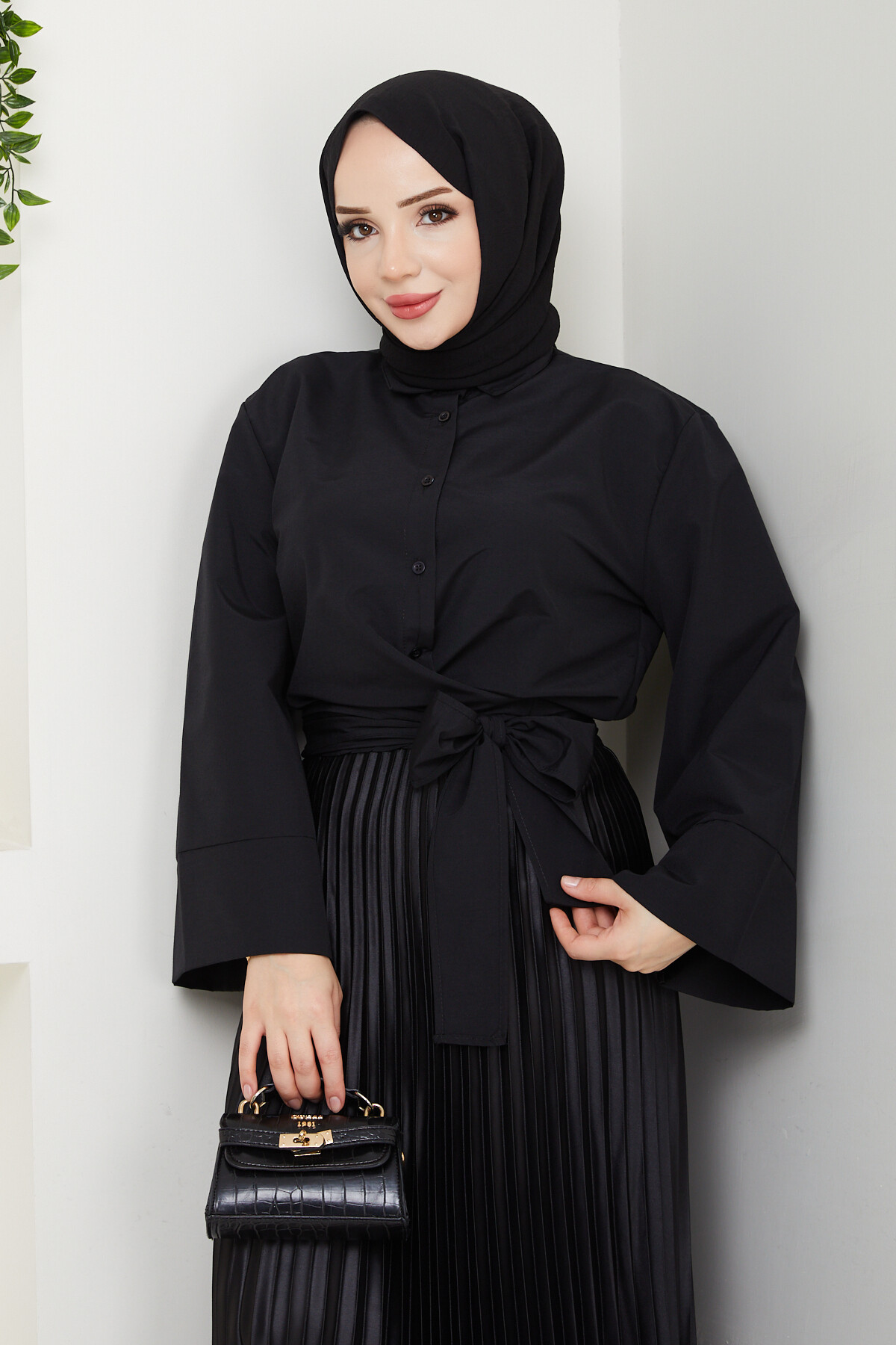 NRSY ÇAPRAZ BAĞLAMALI CROP GÖMLEK -SİYAH