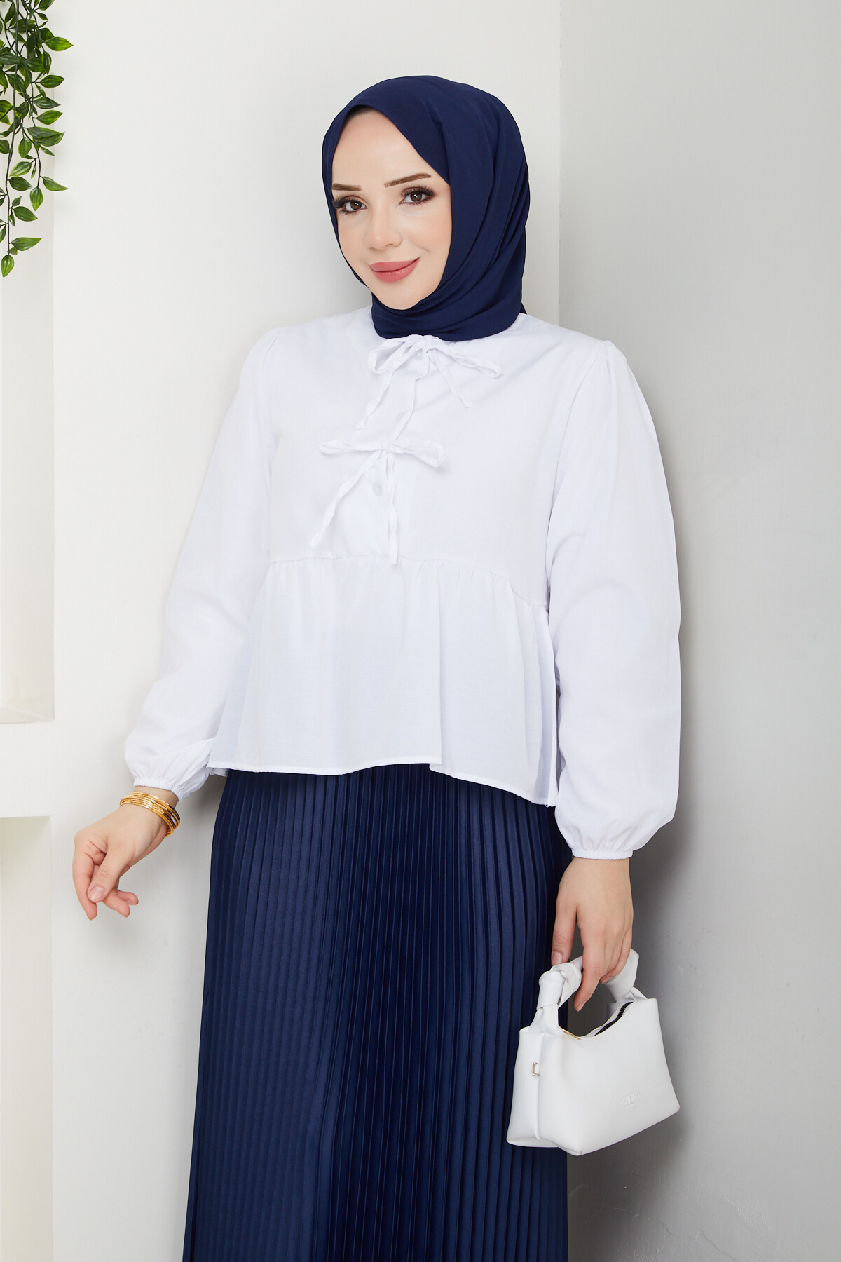 ÖN BAĞCIKLI BLUZ ETEK KOMBİN-BEYAZ