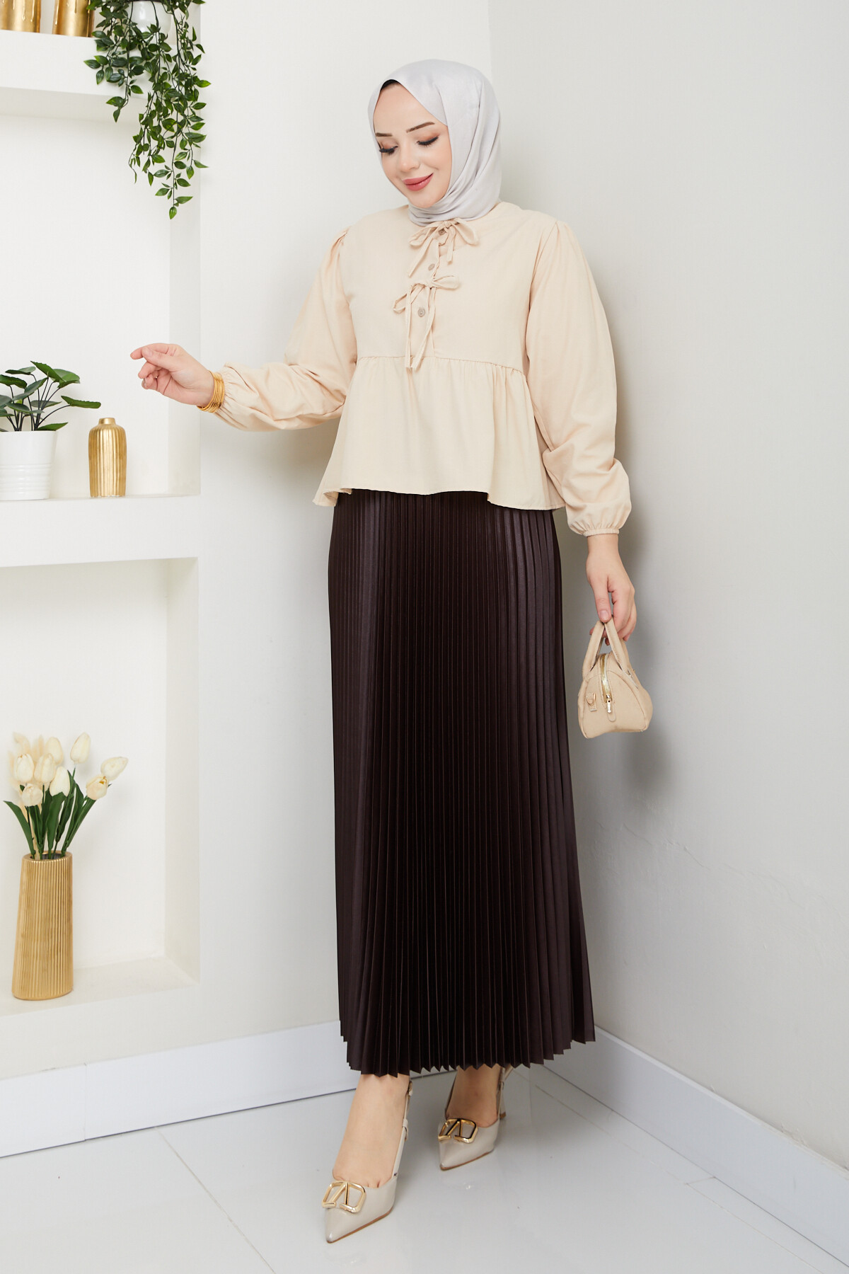 ÖN BAĞCIKLI BLUZ ETEK KOMBİN-KREM