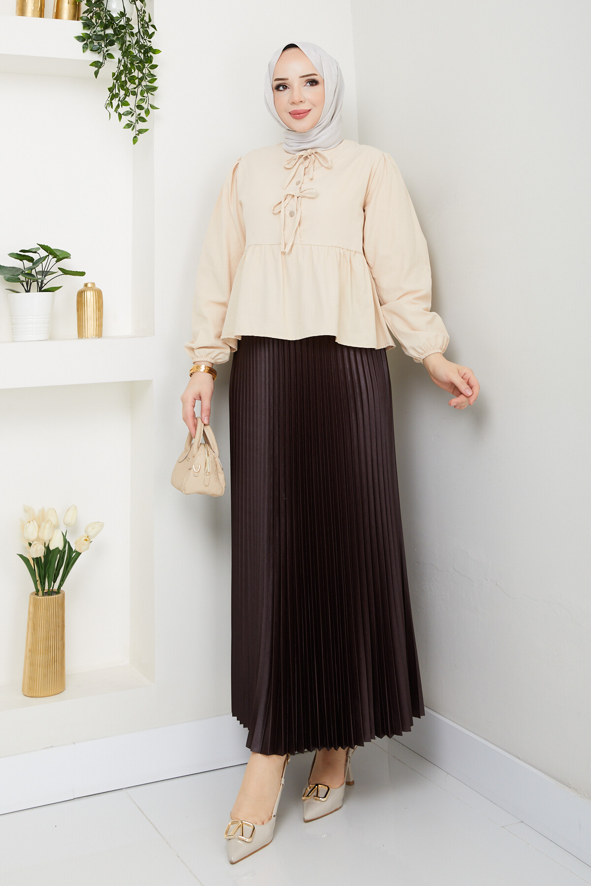 ÖN BAĞCIKLI BLUZ ETEK KOMBİN-KREM