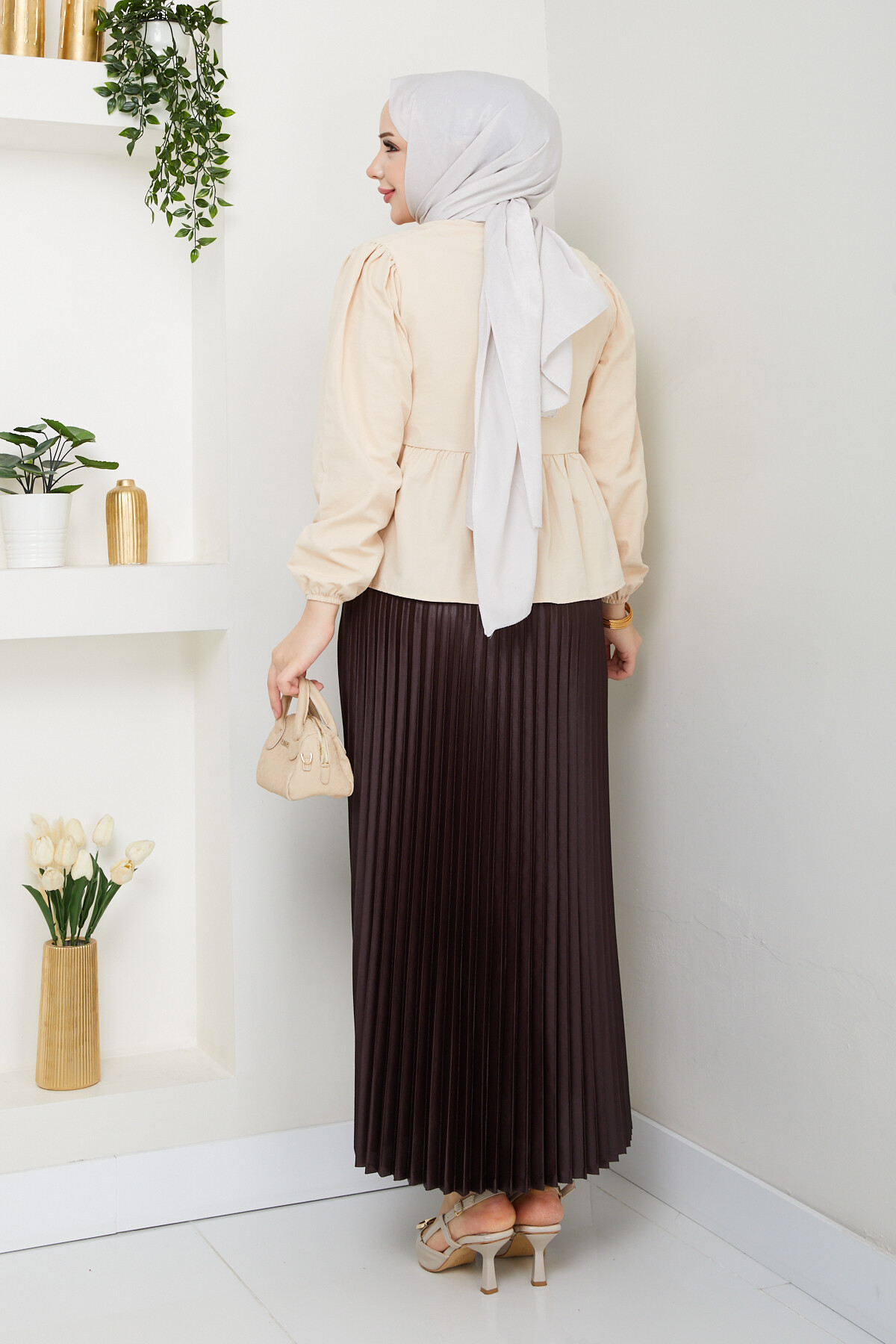 ÖN BAĞCIKLI BLUZ ETEK KOMBİN-KREM