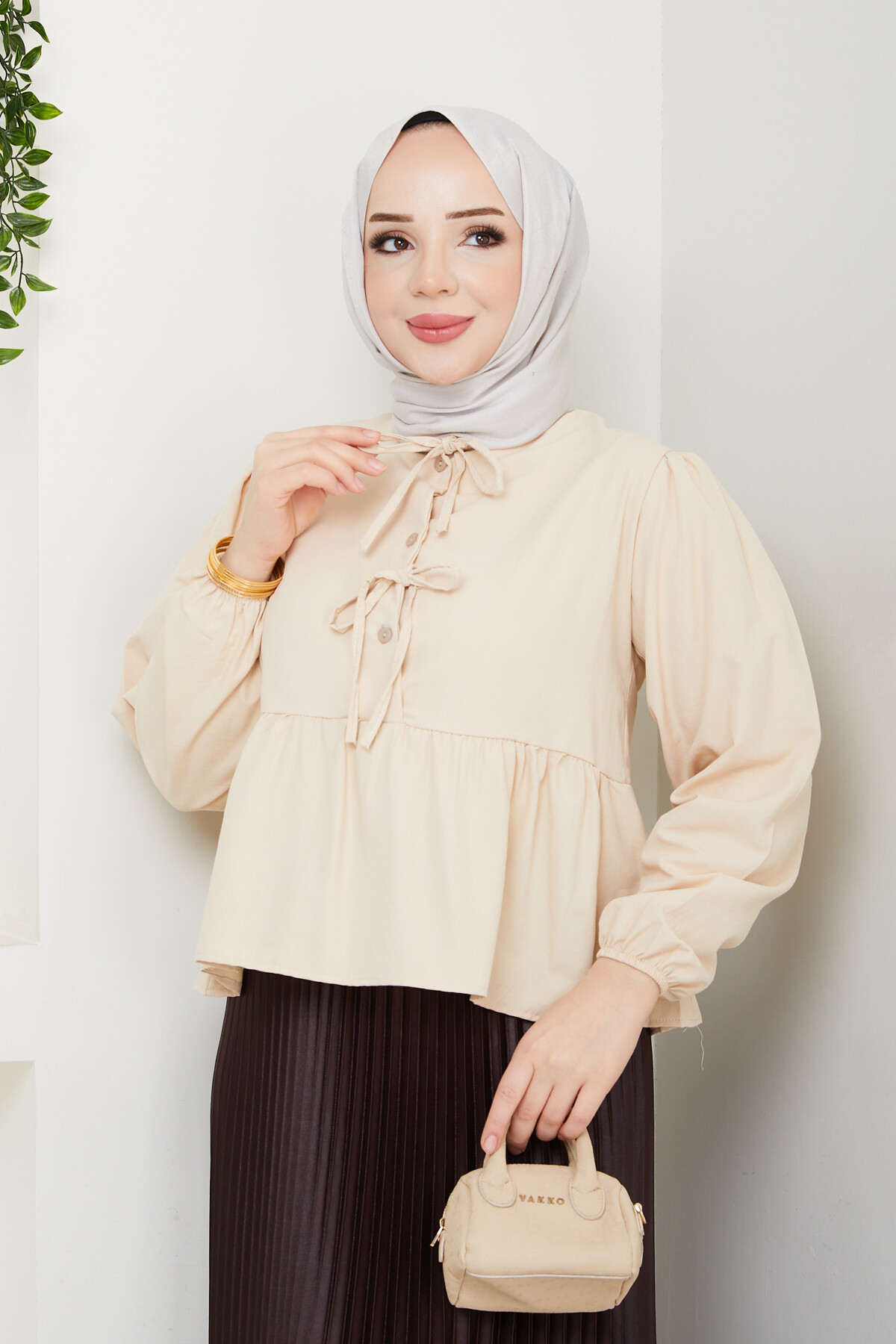 ÖN BAĞCIKLI BLUZ-KREM