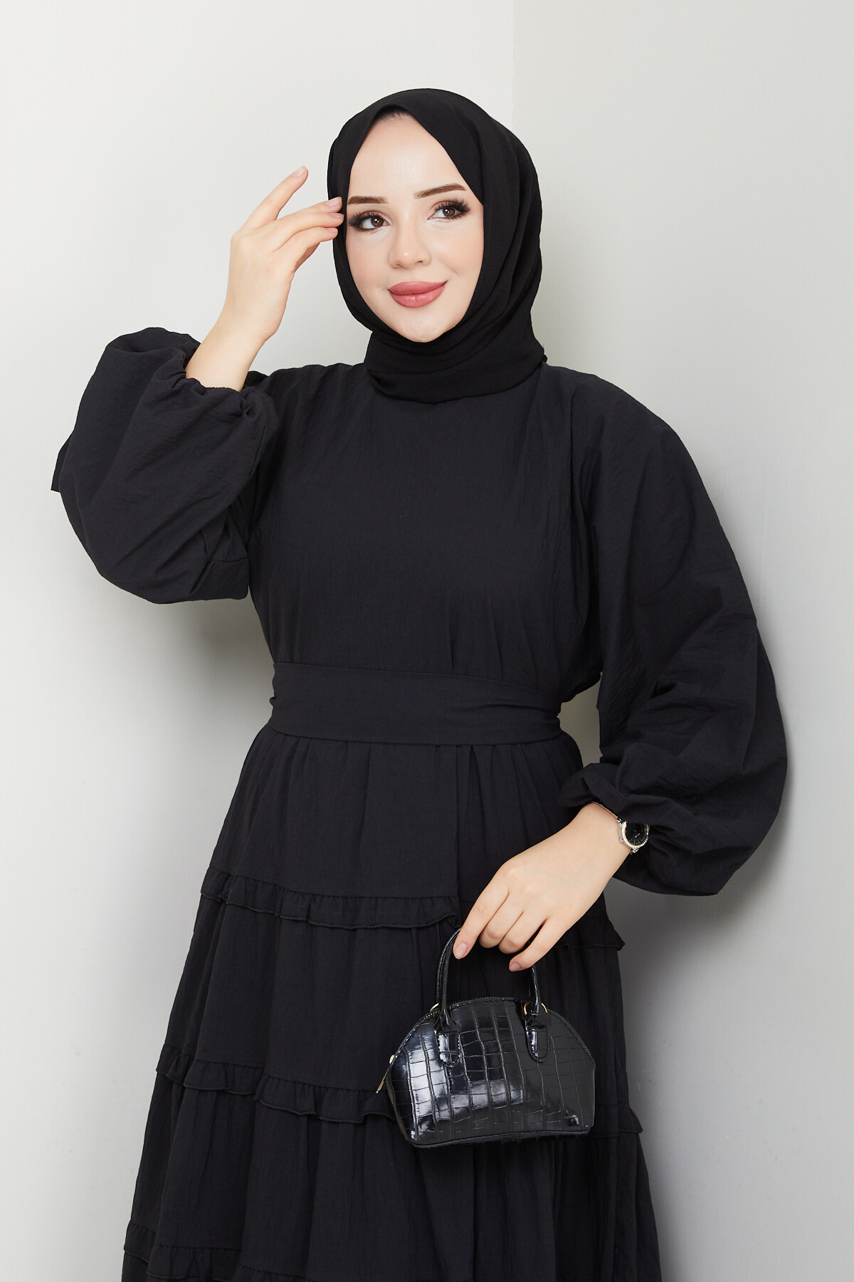 PREMIUM KAT KAT KUŞAKLI ELBİSE-SİYAH