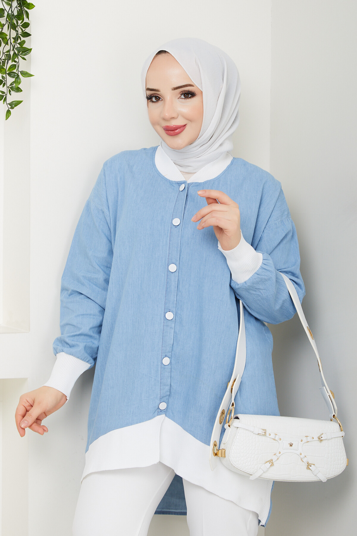 RİBANA DÜĞMELİ KOT GÖMLEK-AÇIK MAVİ