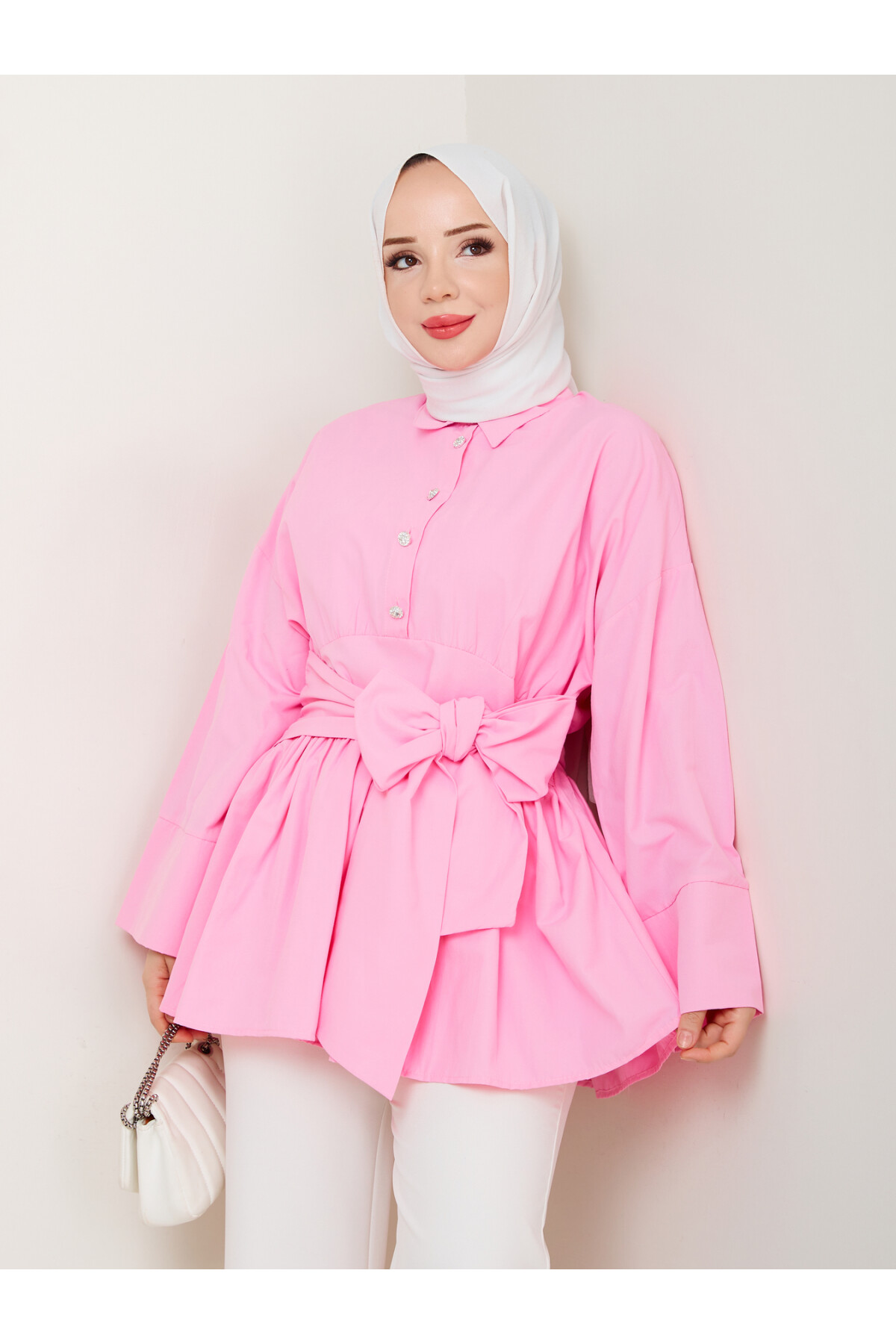 TAŞ DÜĞMELİ BAĞLAMA DETAY GÖMLEK-PEMBE