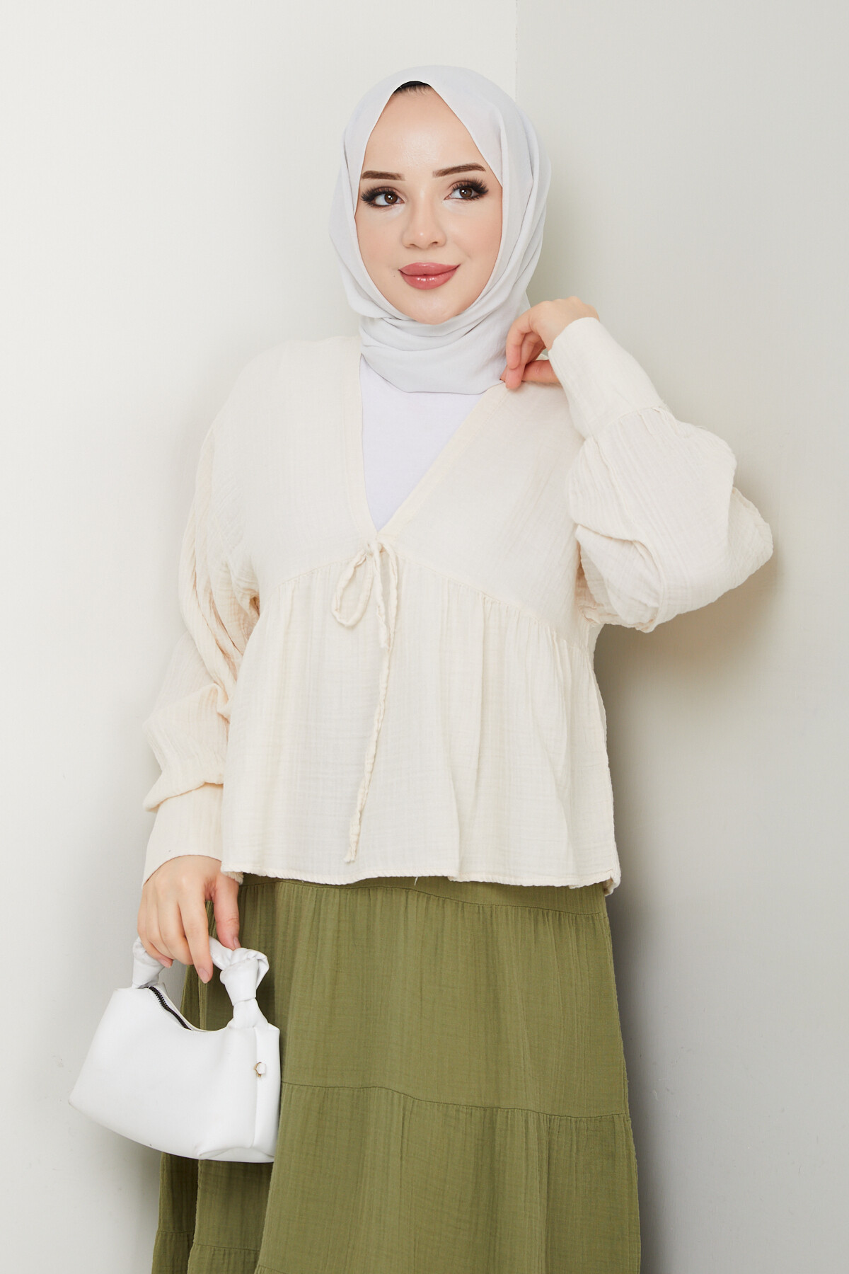 V YAKA İP DETAY BLUZ-TAŞ RENGİ