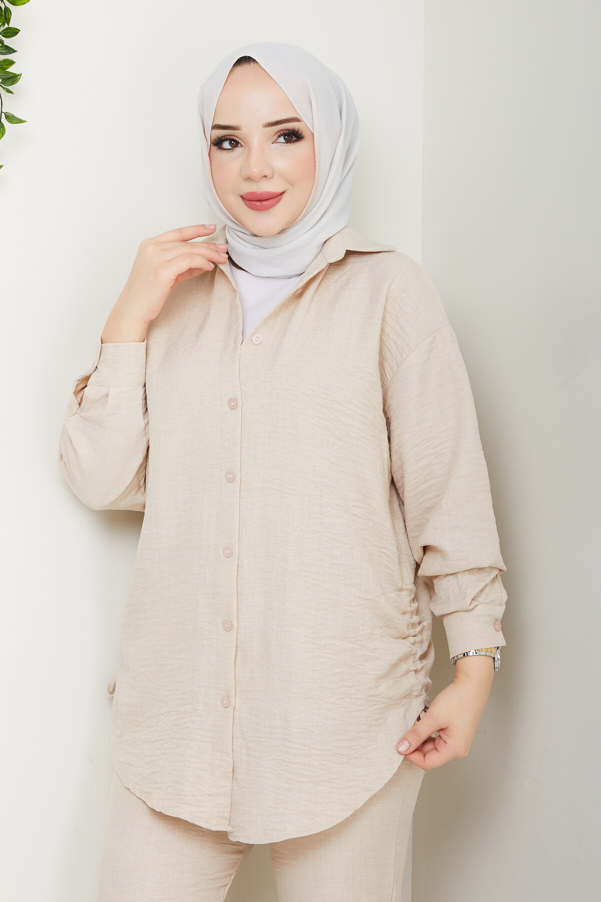 YANLARI SIKTIRMALI TAKIM-KREM